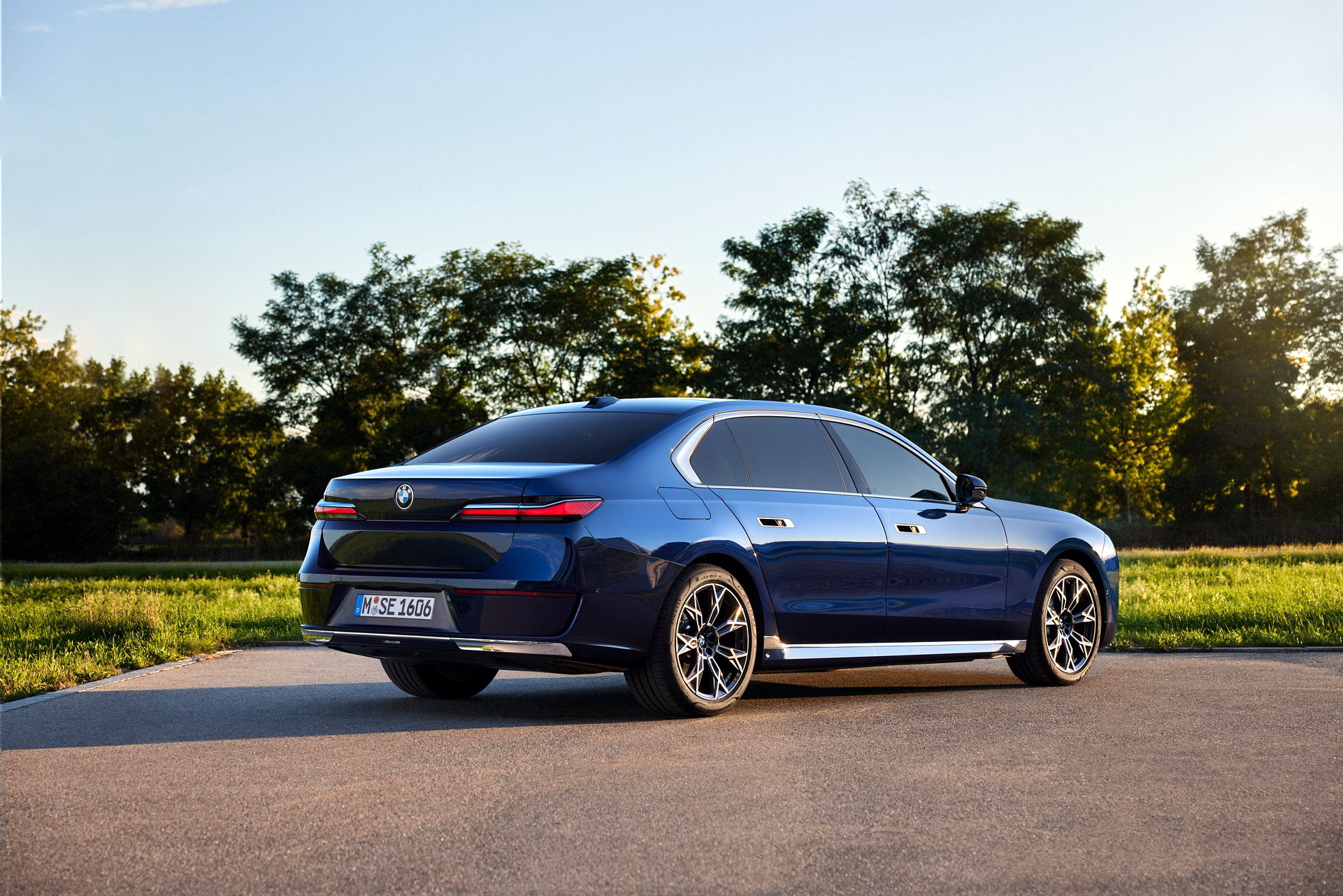 2023 BMW 7-Series Range Grows With Two Plug-Ins And An Updated Diesel In Europe