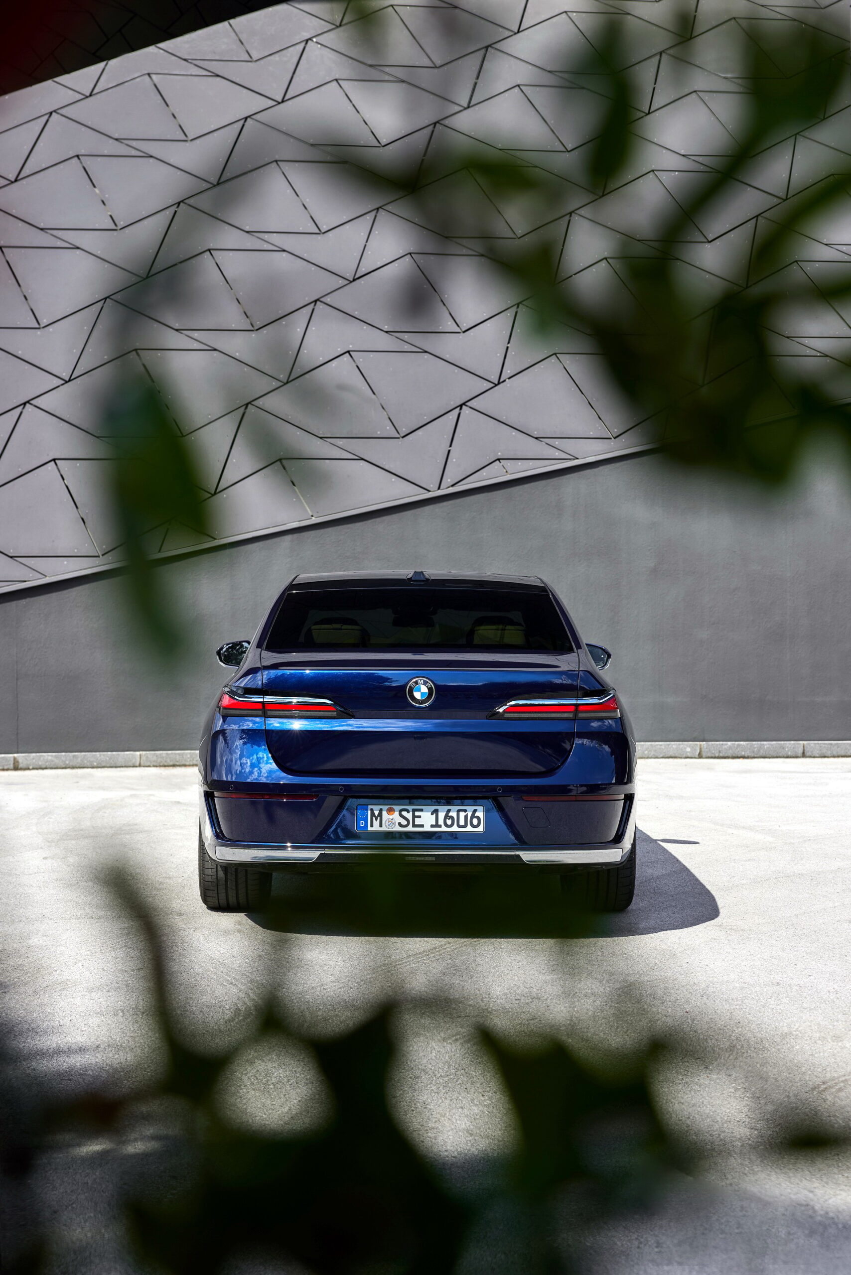 2023 BMW 7-Series Range Grows With Two Plug-Ins And An Updated Diesel In Europe