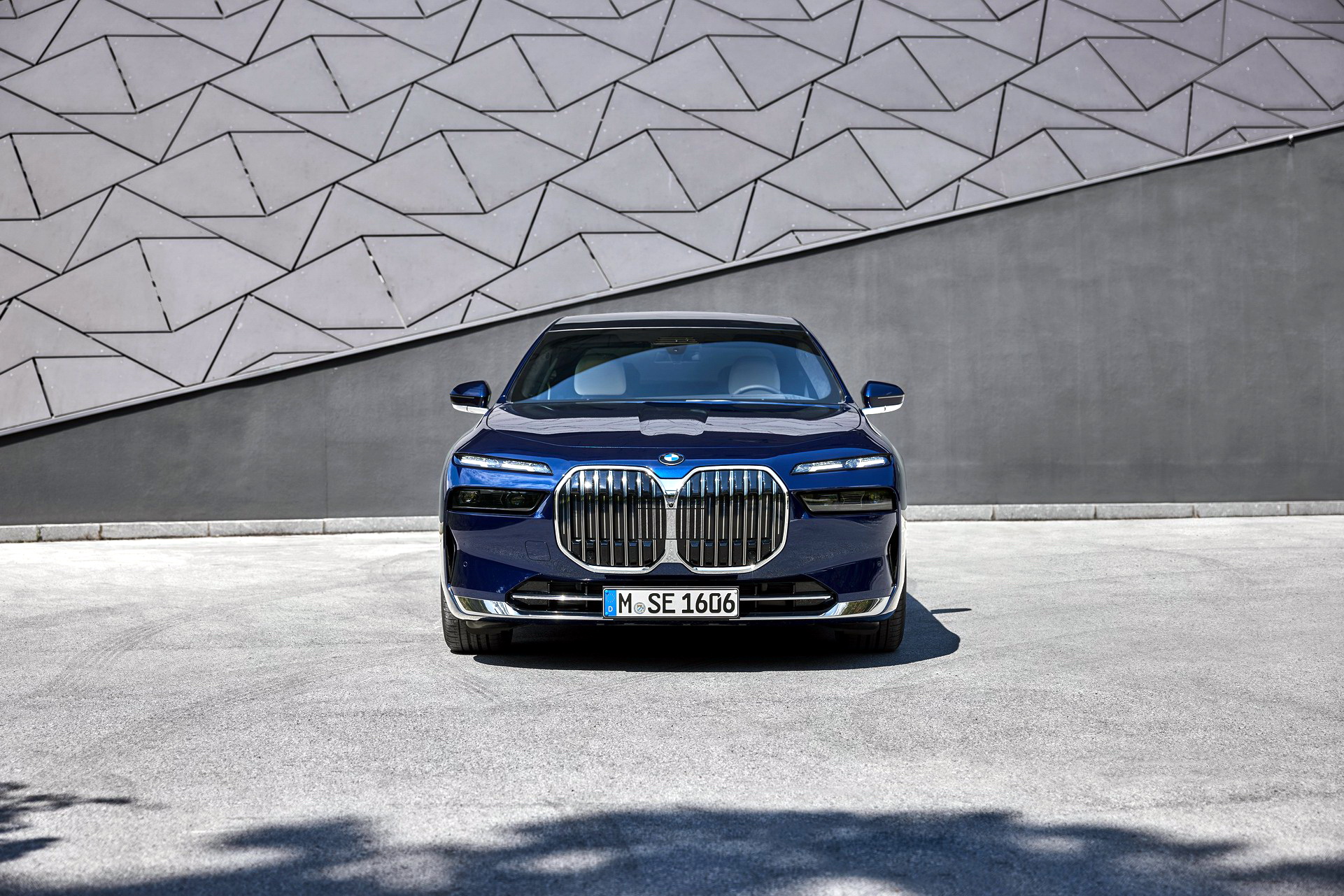 2023 BMW 7-Series Range Grows With Two Plug-Ins And An Updated Diesel In Europe