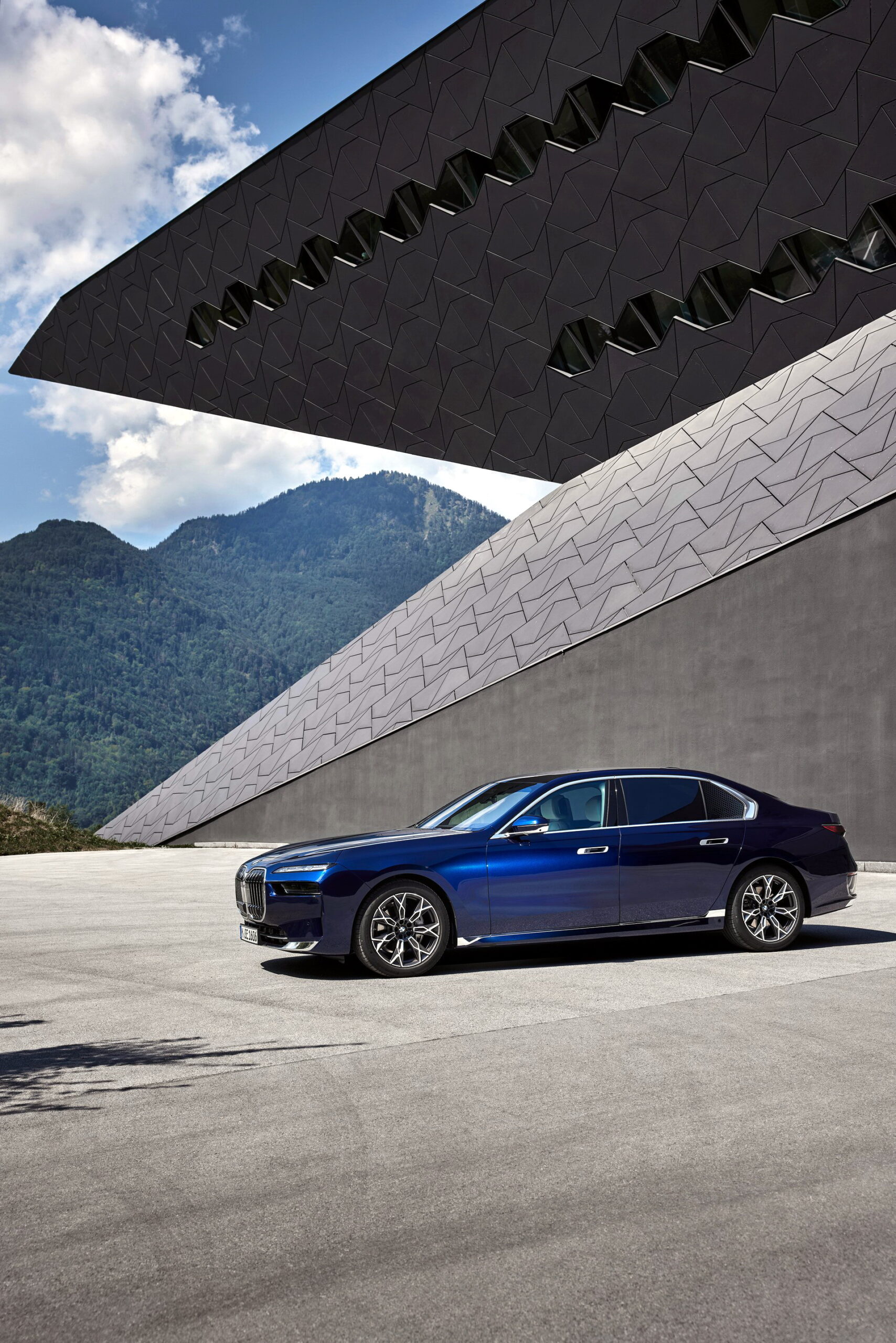 2023 BMW 7-Series Range Grows With Two Plug-Ins And An Updated Diesel In Europe