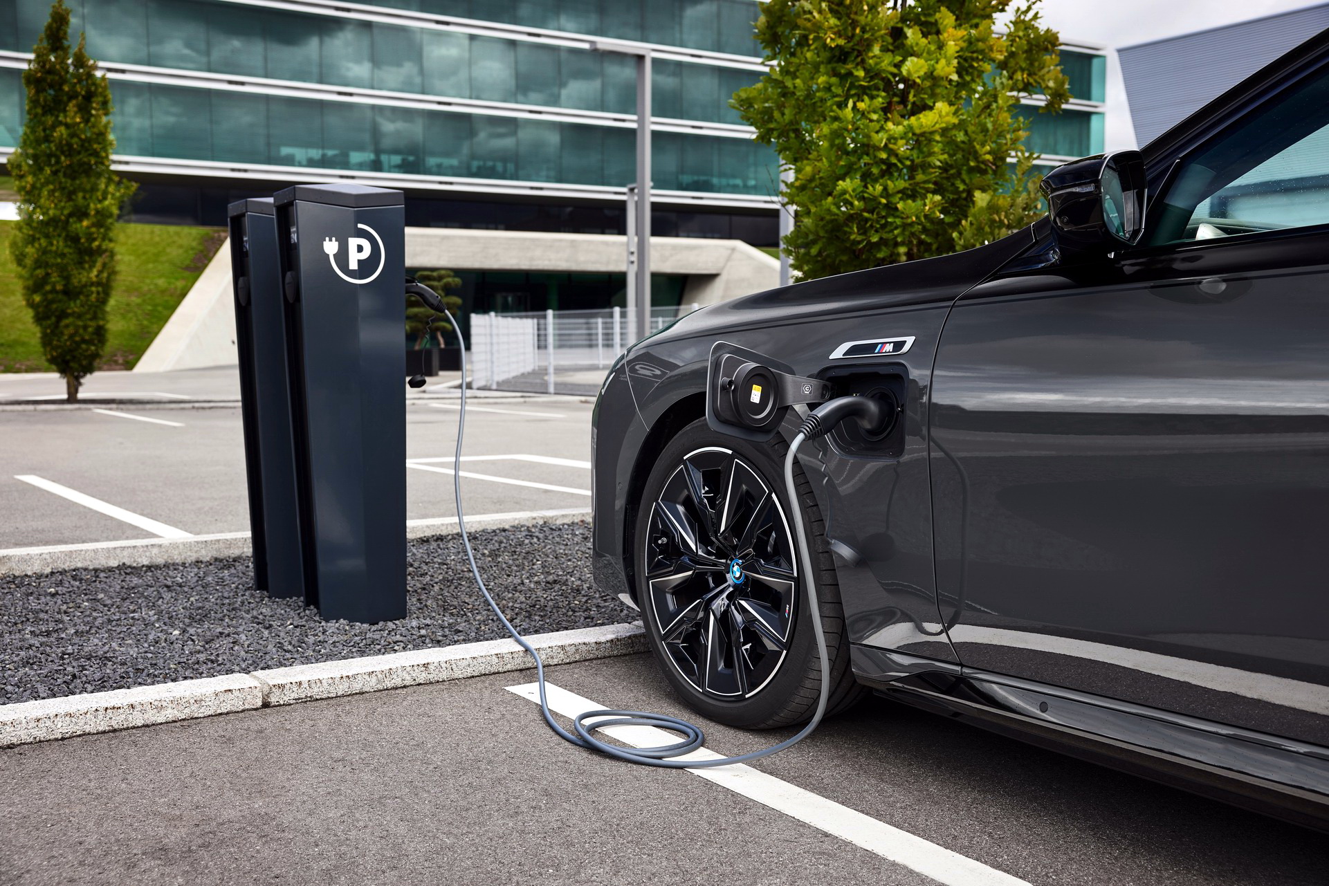 2023 BMW 7-Series Range Grows With Two Plug-Ins And An Updated Diesel In Europe