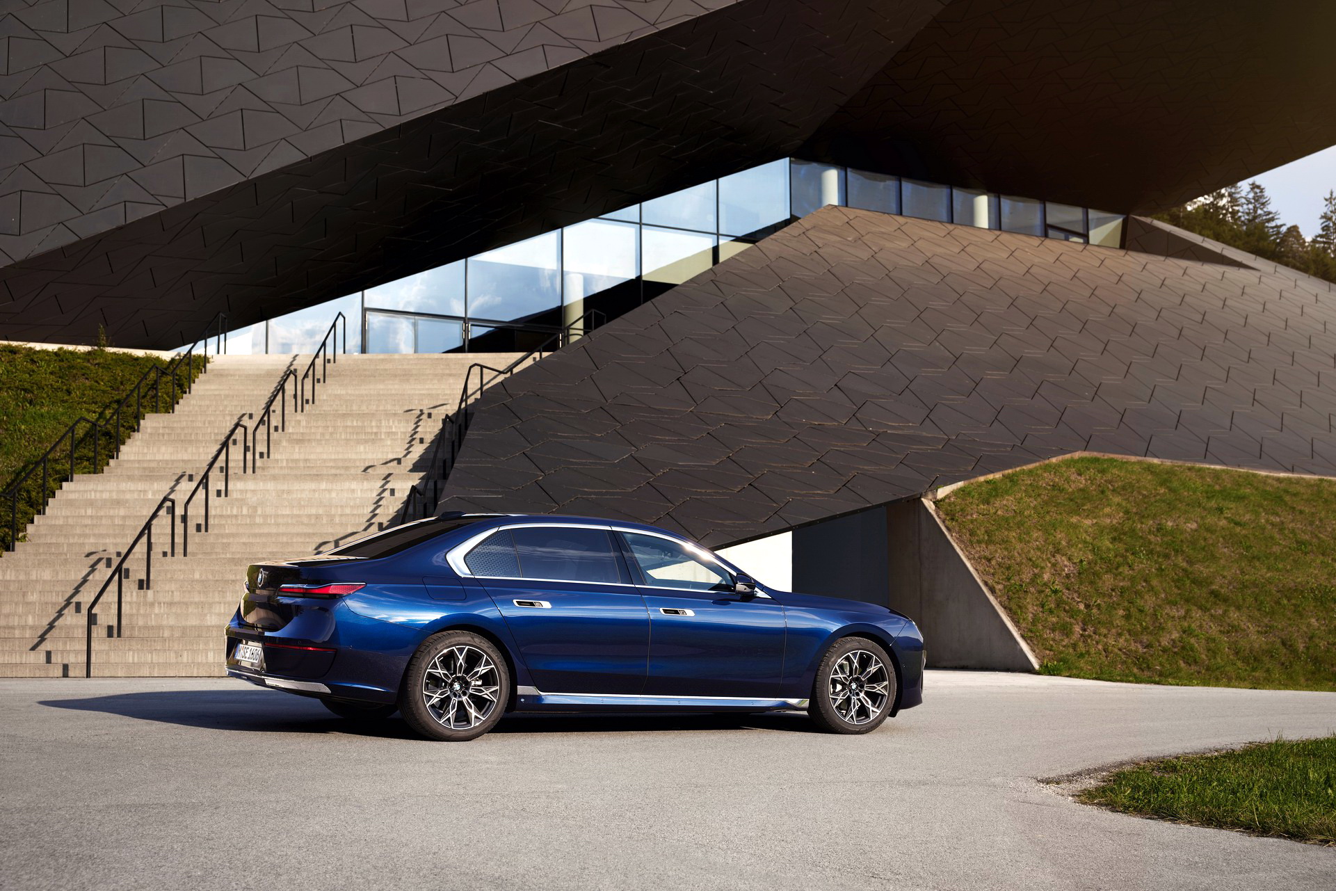 2023 BMW 7-Series Range Grows With Two Plug-Ins And An Updated Diesel In Europe