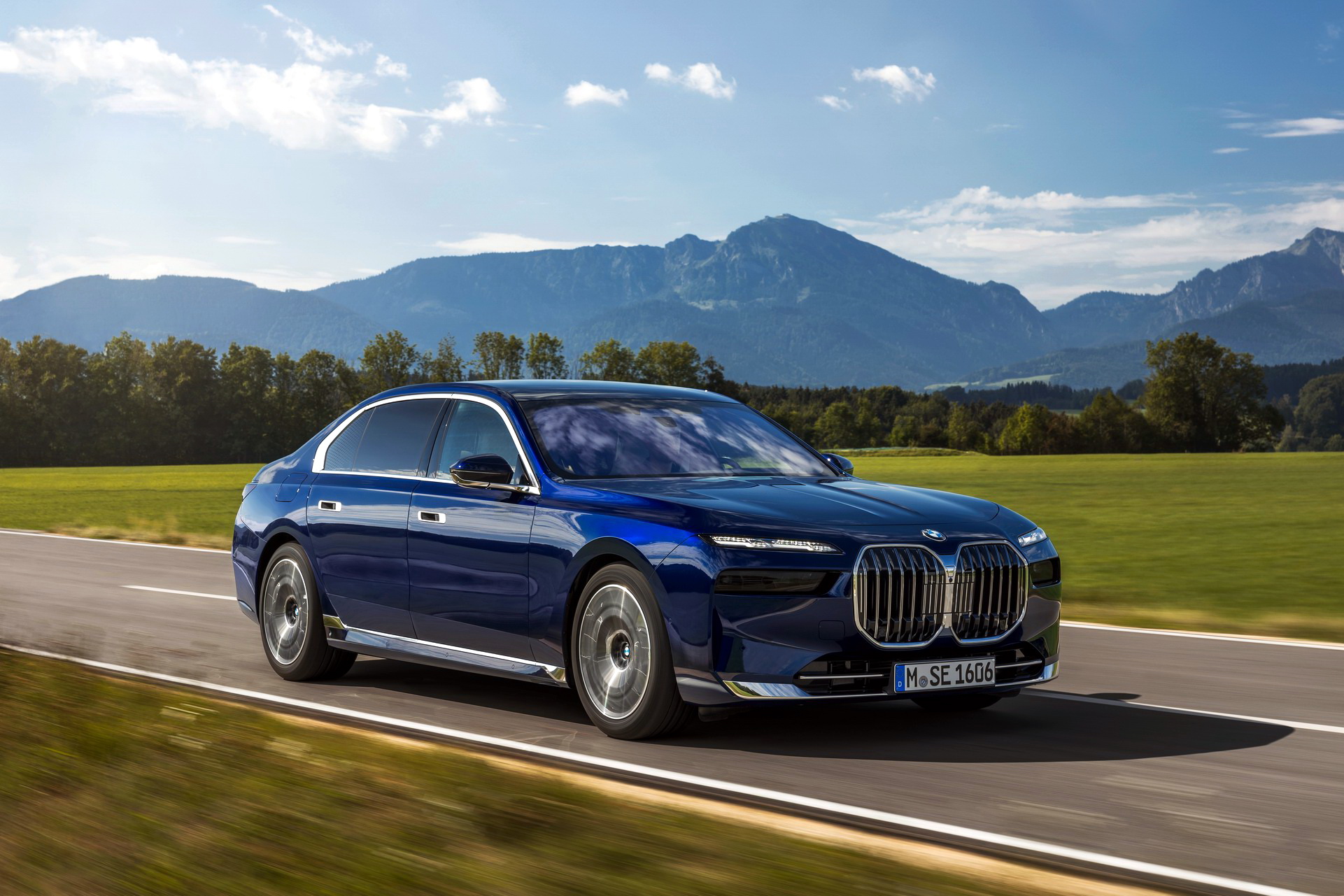 2023 BMW 7-Series Range Grows With Two Plug-Ins And An Updated Diesel In Europe