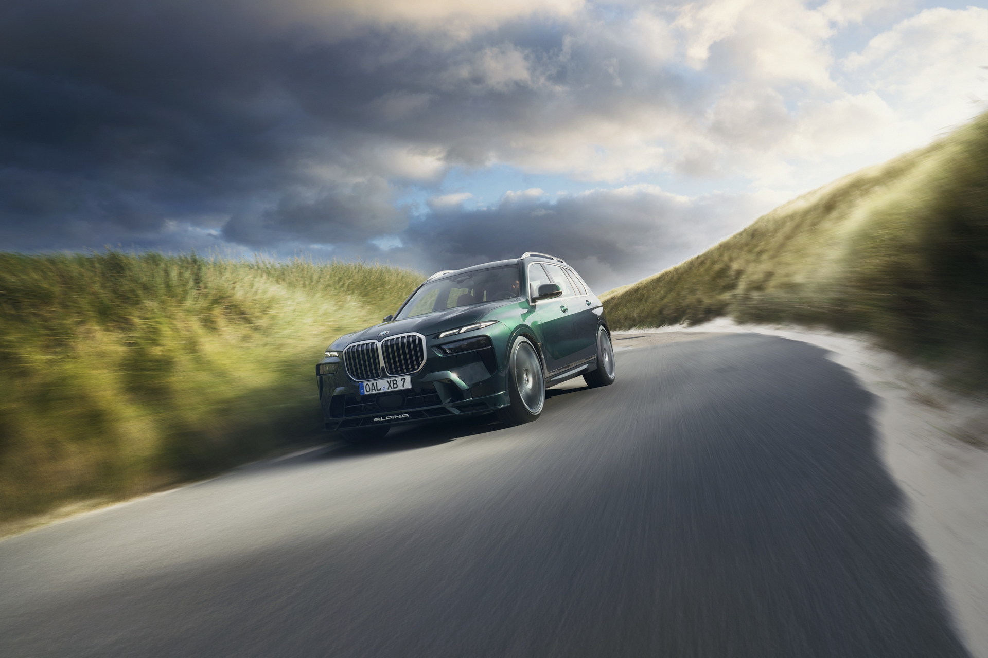 2023 BMW Alpina XB7 Detailed With 630 HP And A $146k Price Tag