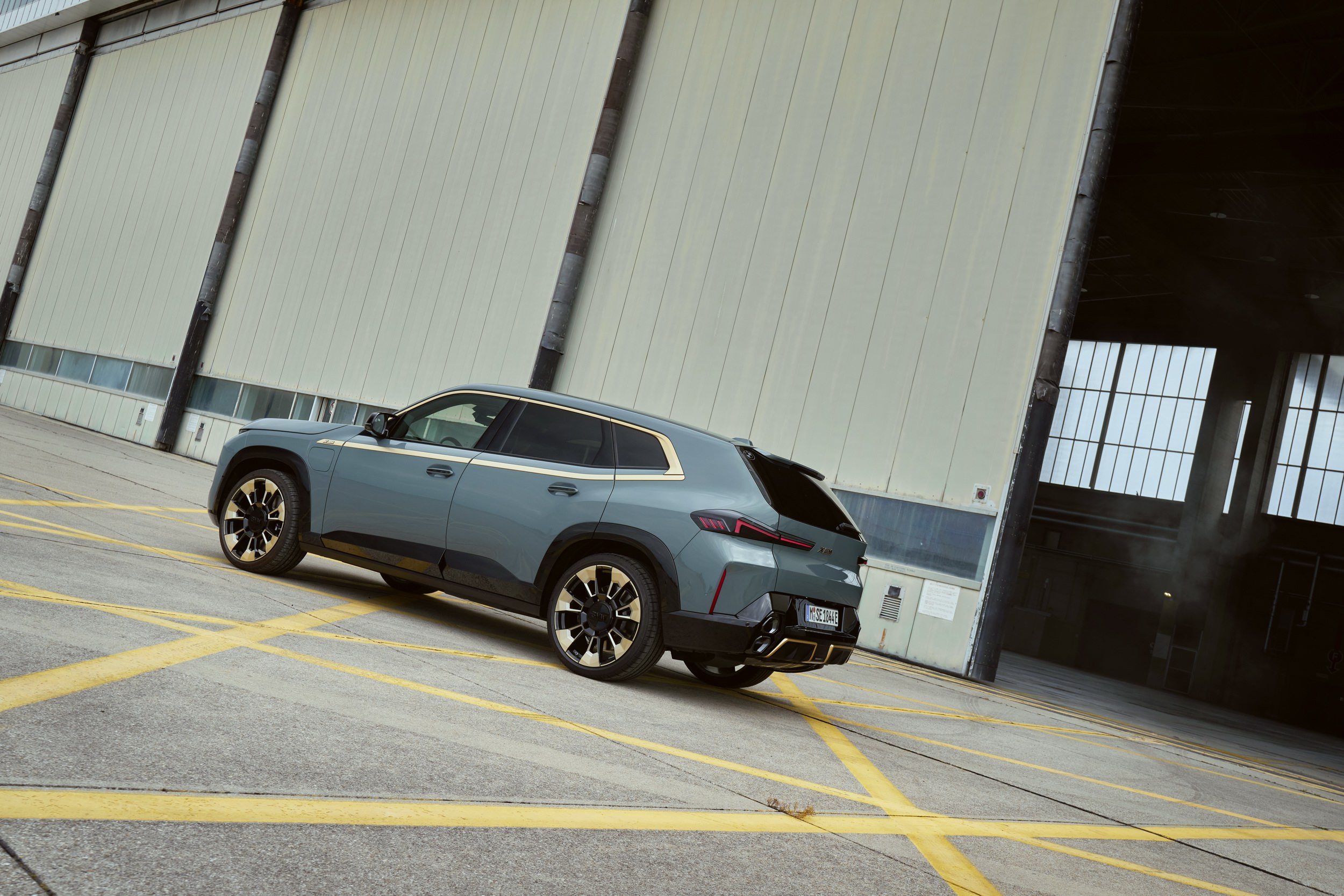 See The 2023 BMW XM From Every Angle In Mega Photo Gallery