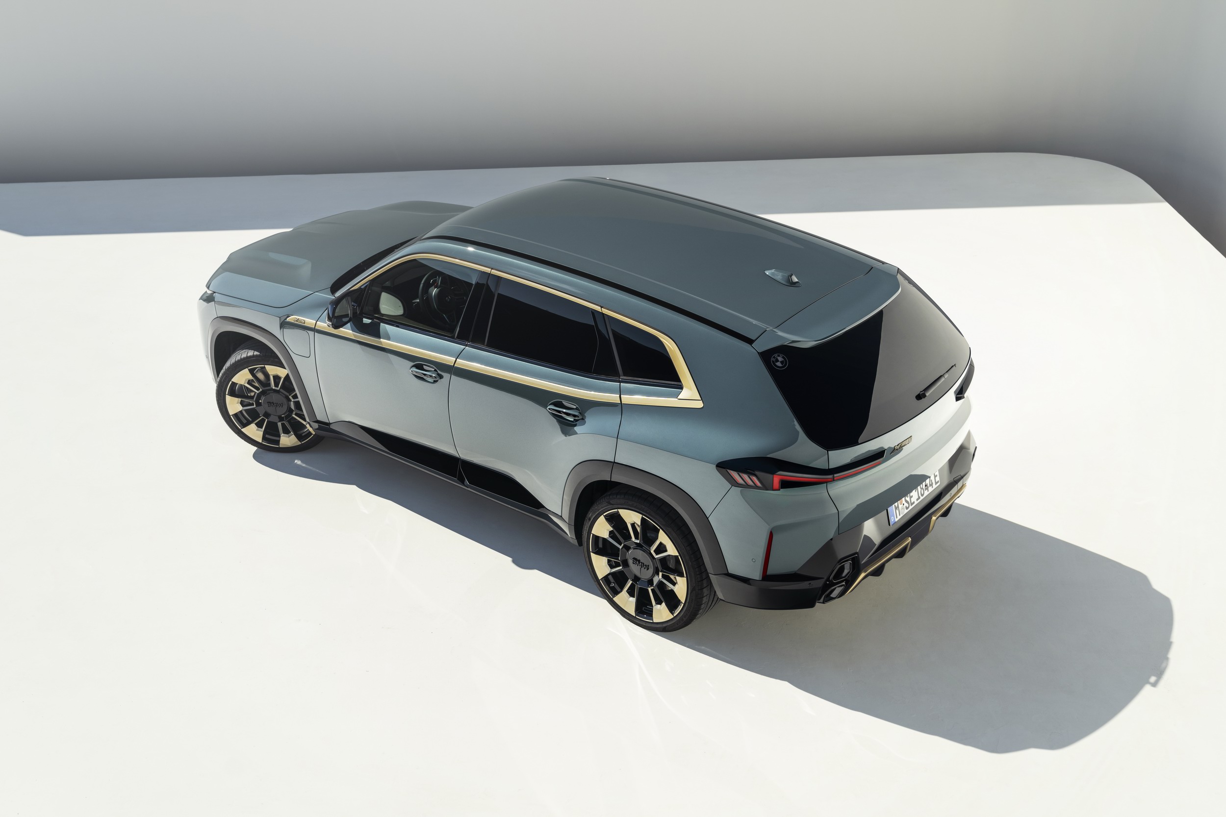 See The 2023 BMW XM From Every Angle In Mega Photo Gallery