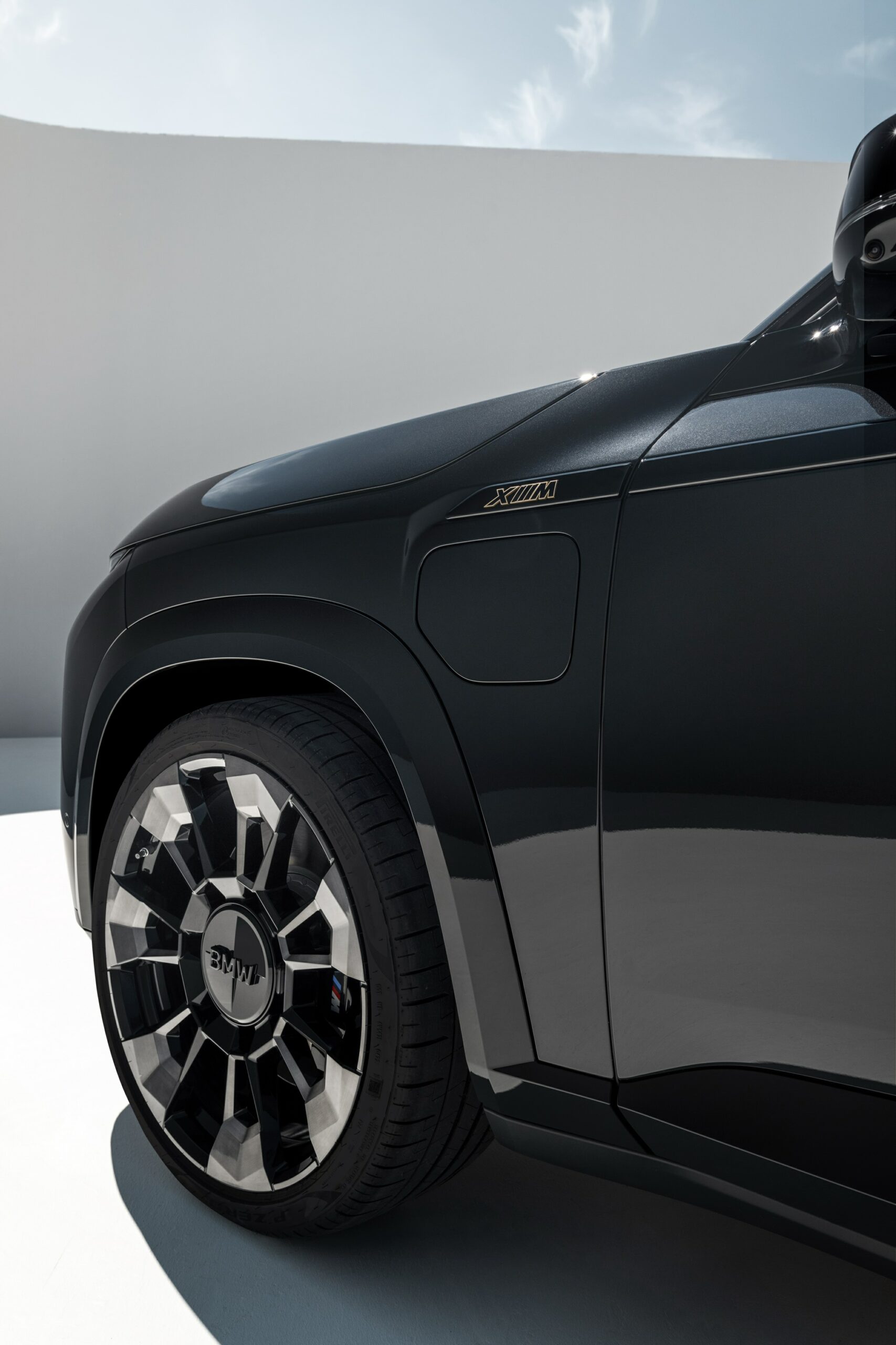 This Is The 738-HP BMW XM Label Red And It Looks Just As Wacky As You’d Have Thought