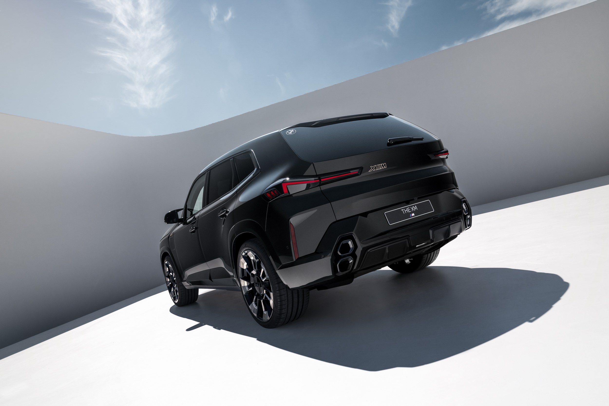 See The 2023 BMW XM From Every Angle In Mega Photo Gallery