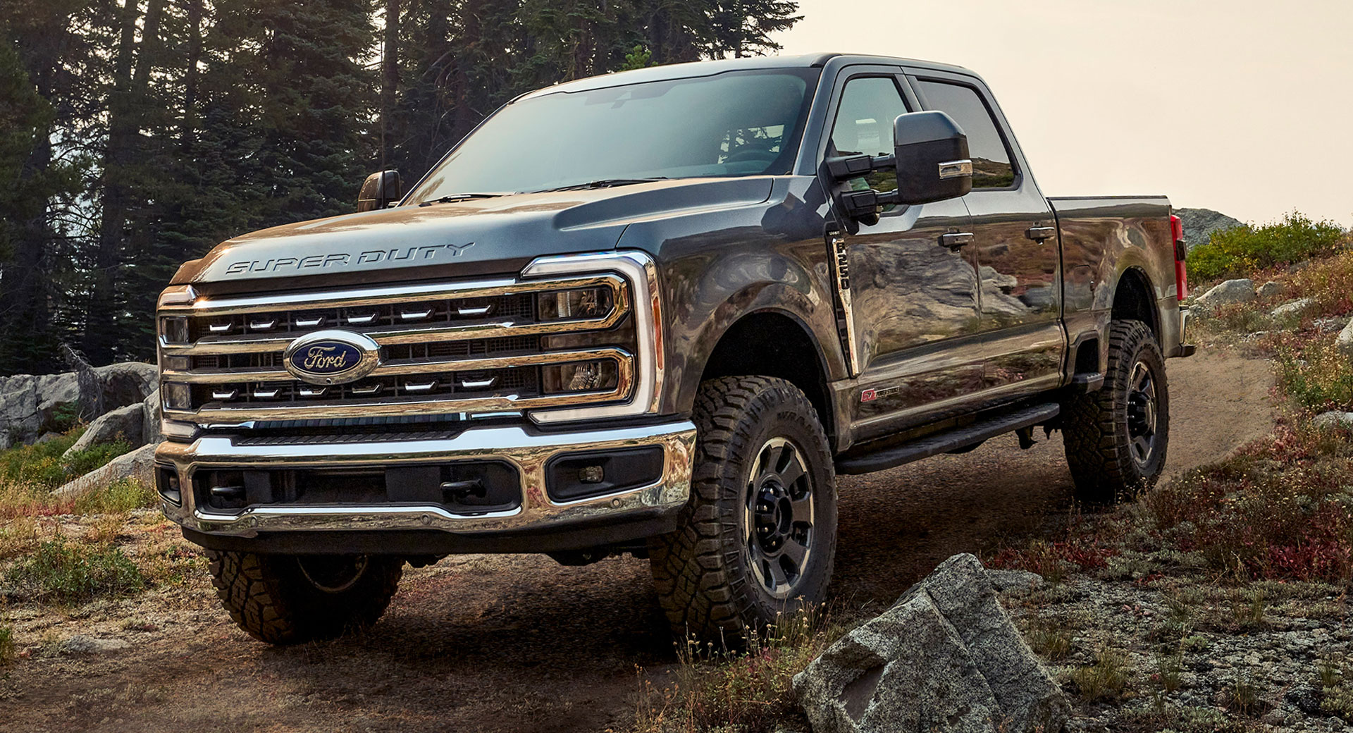 Le Ford F-Series Super Duty 2023 propose des ensembles tout-terrain Tremor, FX4 et XL