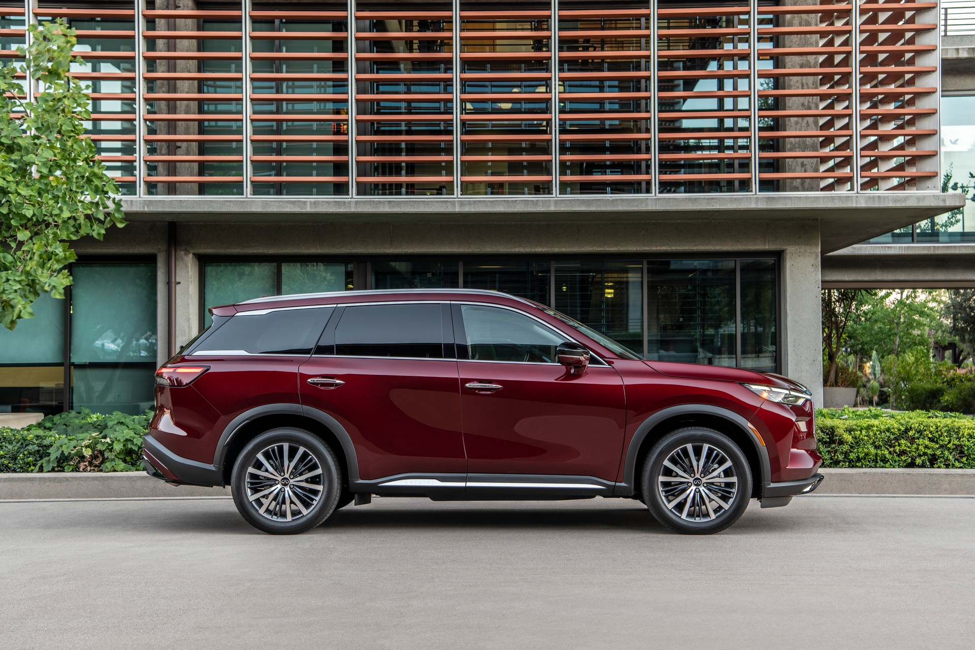 2023 Infiniti QX60 Gets A Hefty Price Hike And Some New Equipment