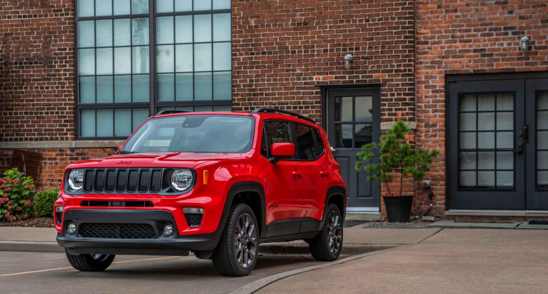 2023 Jeep Renegade Drops Entry-Level Sport Trim, Goes 4WD Only For 2023