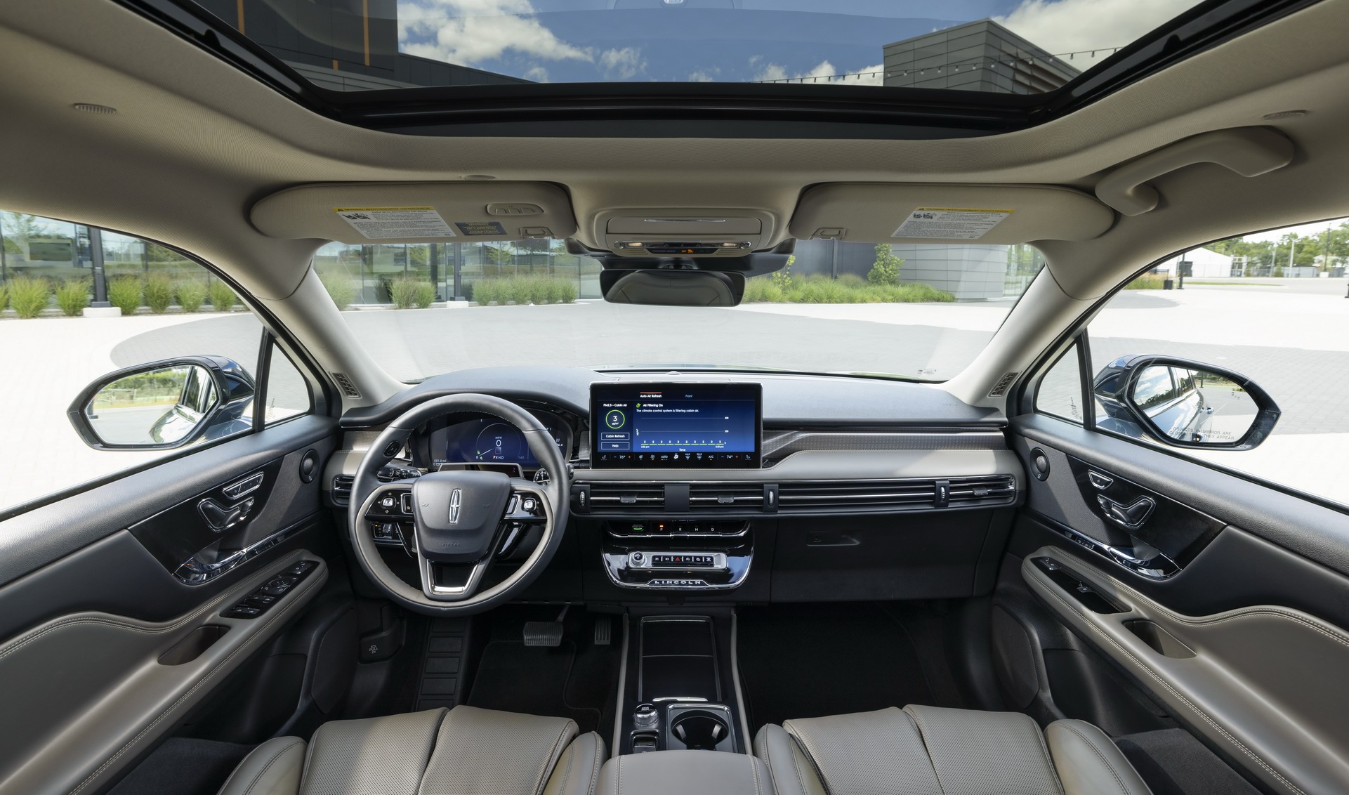 2023 Lincoln Corsair Gains Bigger Grille And Hands-Free Driving Tech, Loses 2.3L Turbo