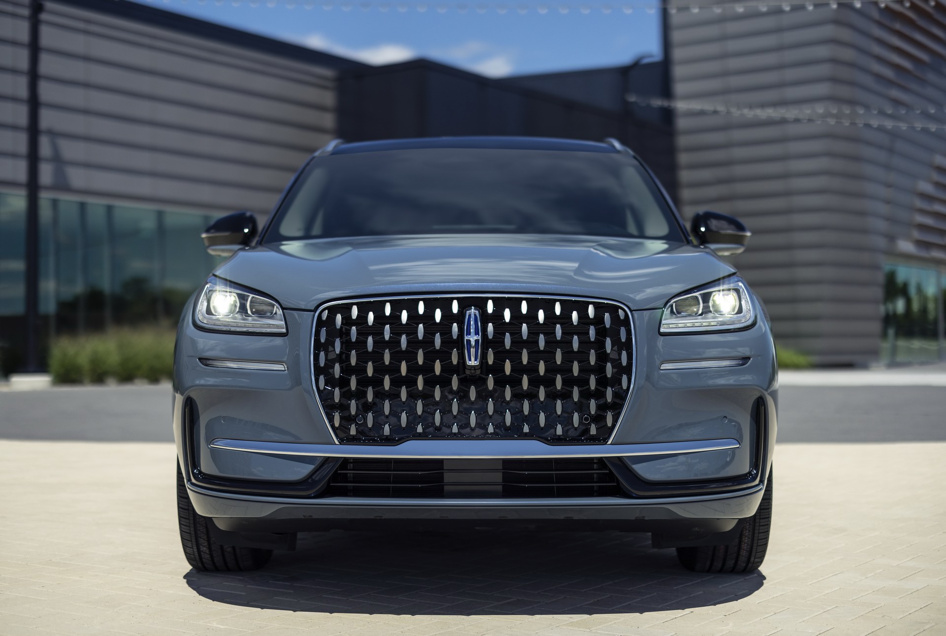 2023 Lincoln Corsair Gains Bigger Grille And Hands-Free Driving Tech, Loses 2.3L Turbo