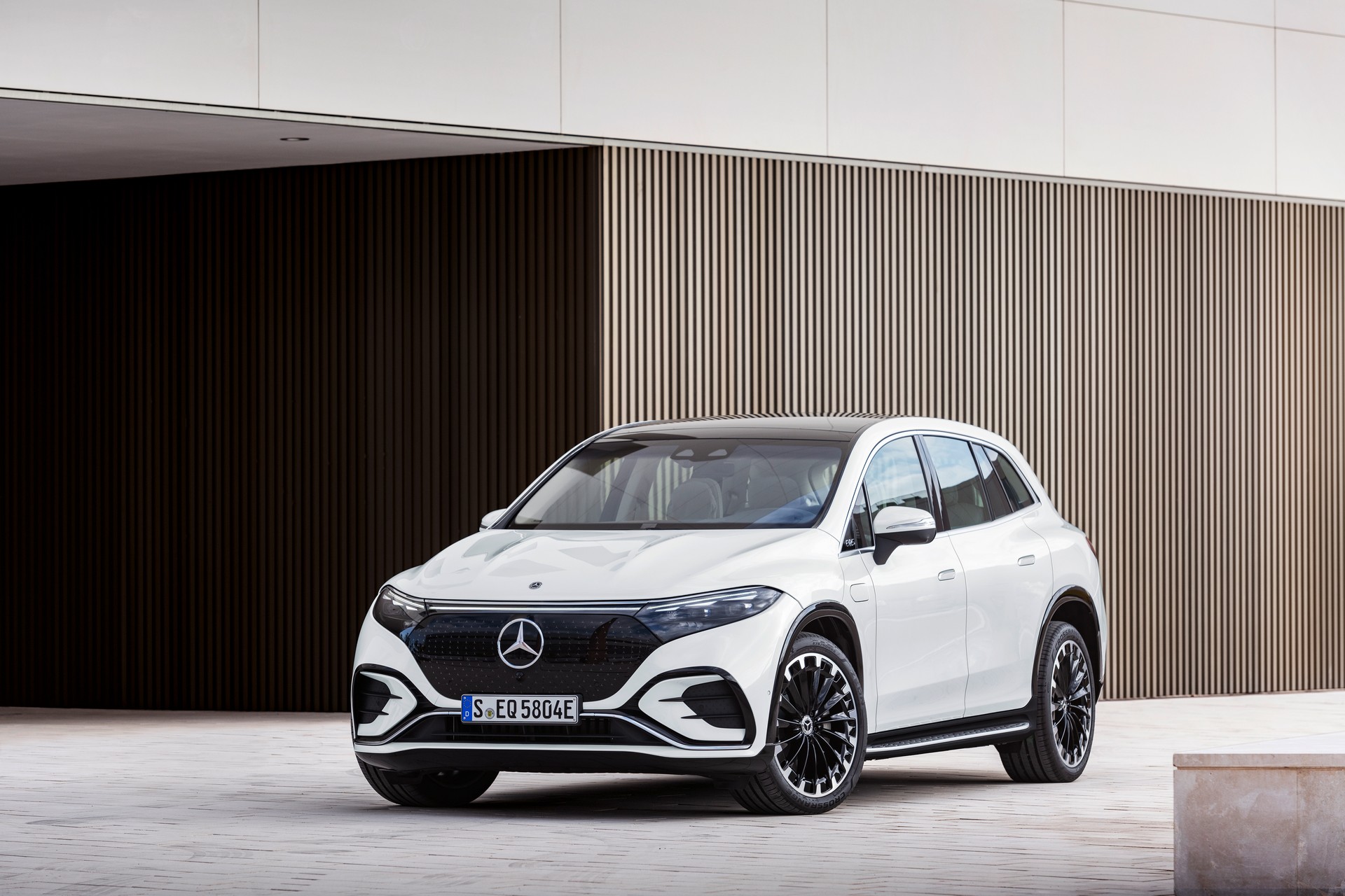 2023 Mercedes EQS SUV Starts At $104,400 And Offers Up To 305 Miles Of Range