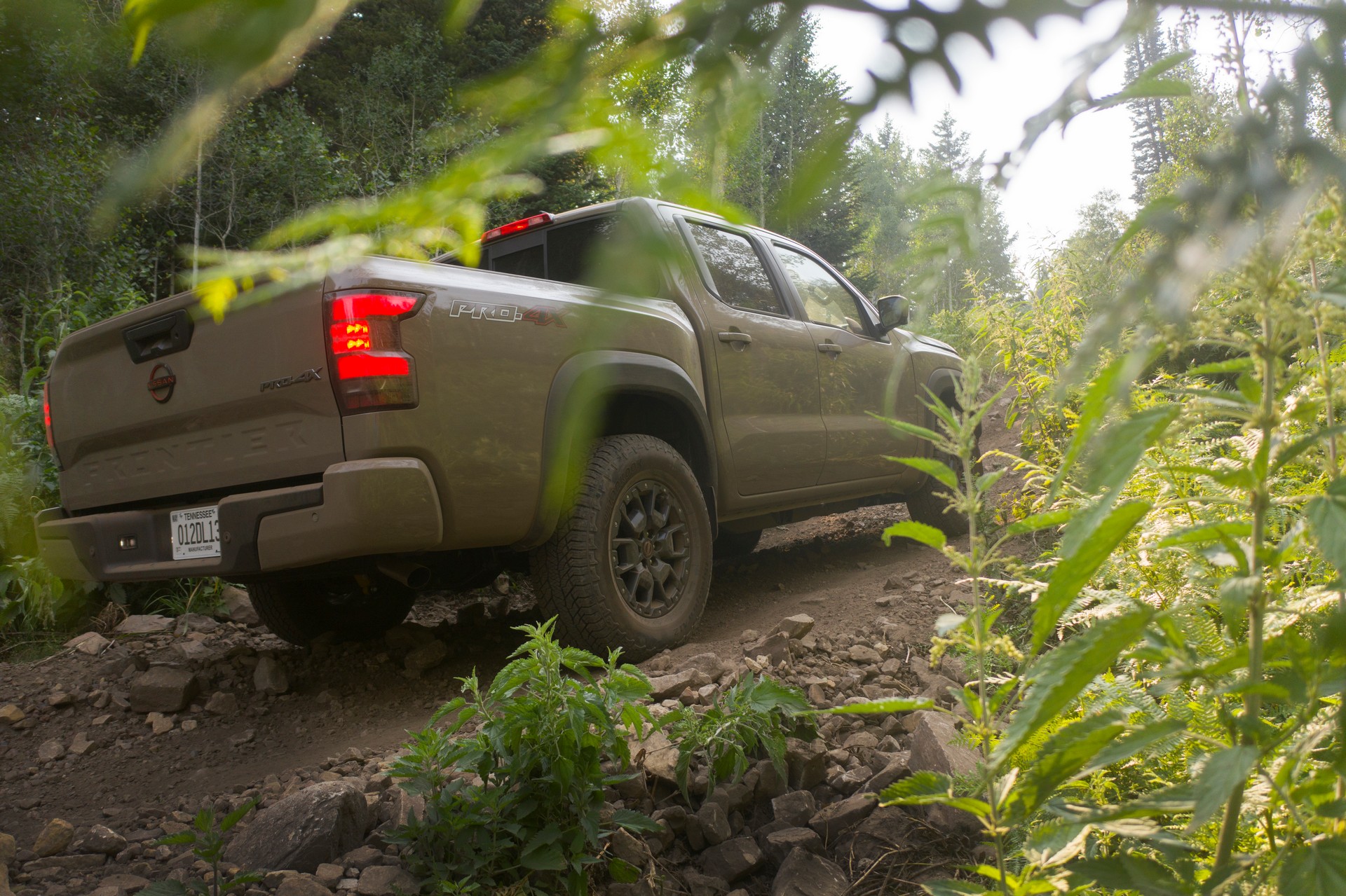 Nissan Jacks Up 2023 Frontier Prices, Now Starting At $29,120