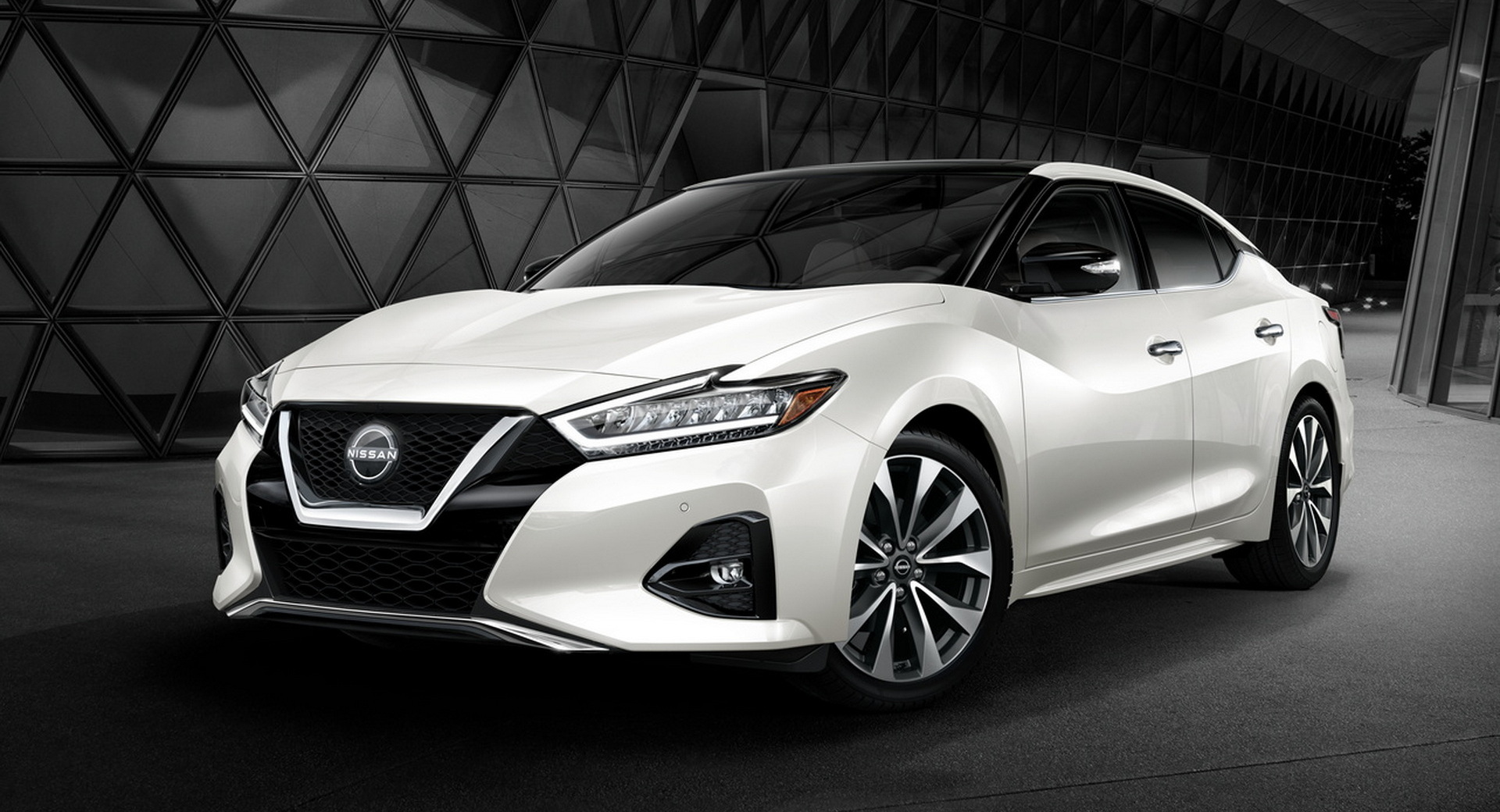 2023 Nissan Maxima Gets New Logo And A Price Hike Of Up To 1,100