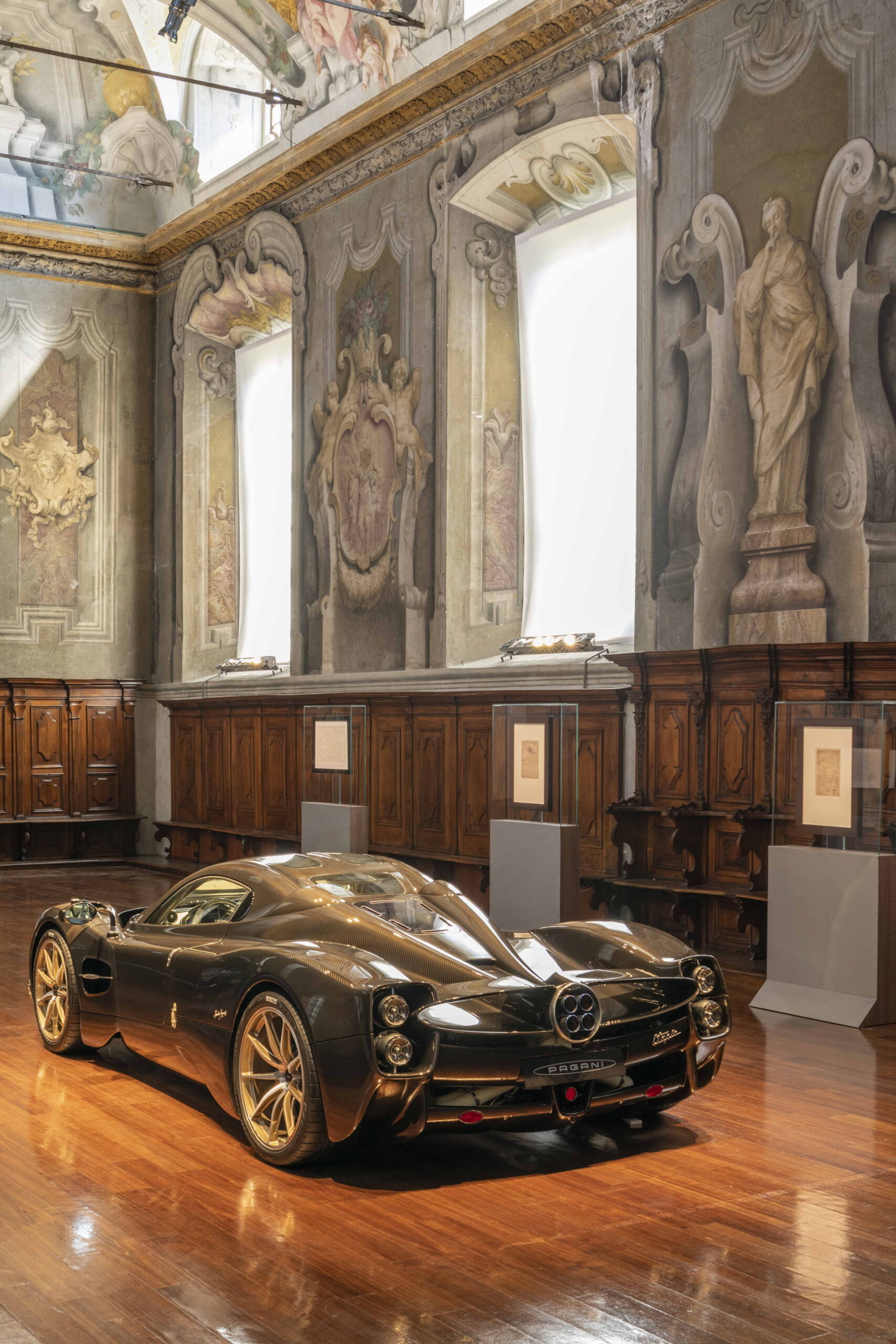 The New Pagani Utopia Looks Even Better In A Bare Carbon Fibre Body