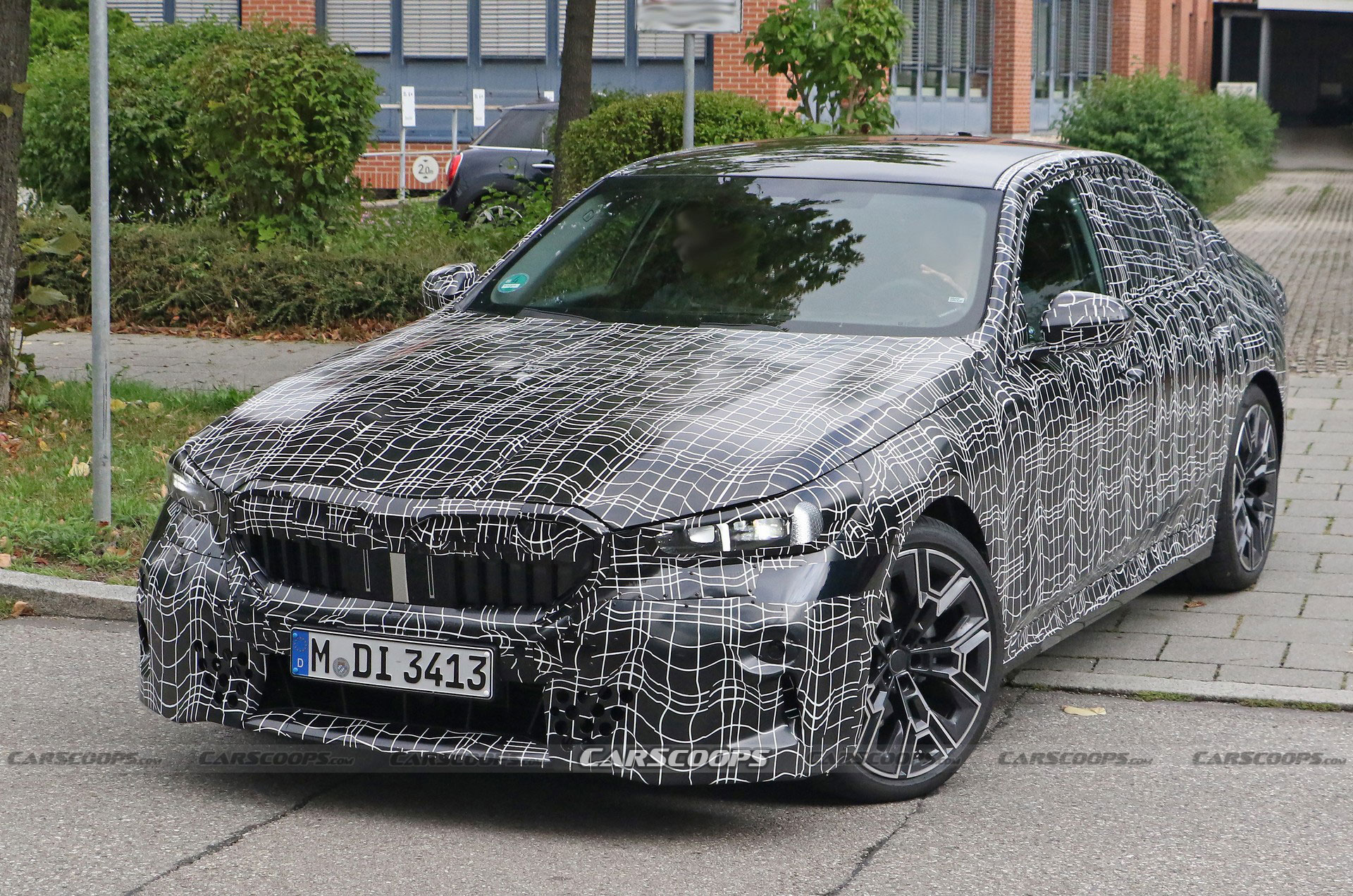 2024 BMW 5-Series Continues Its Striptease And Gives Us A Better Look At The Front End