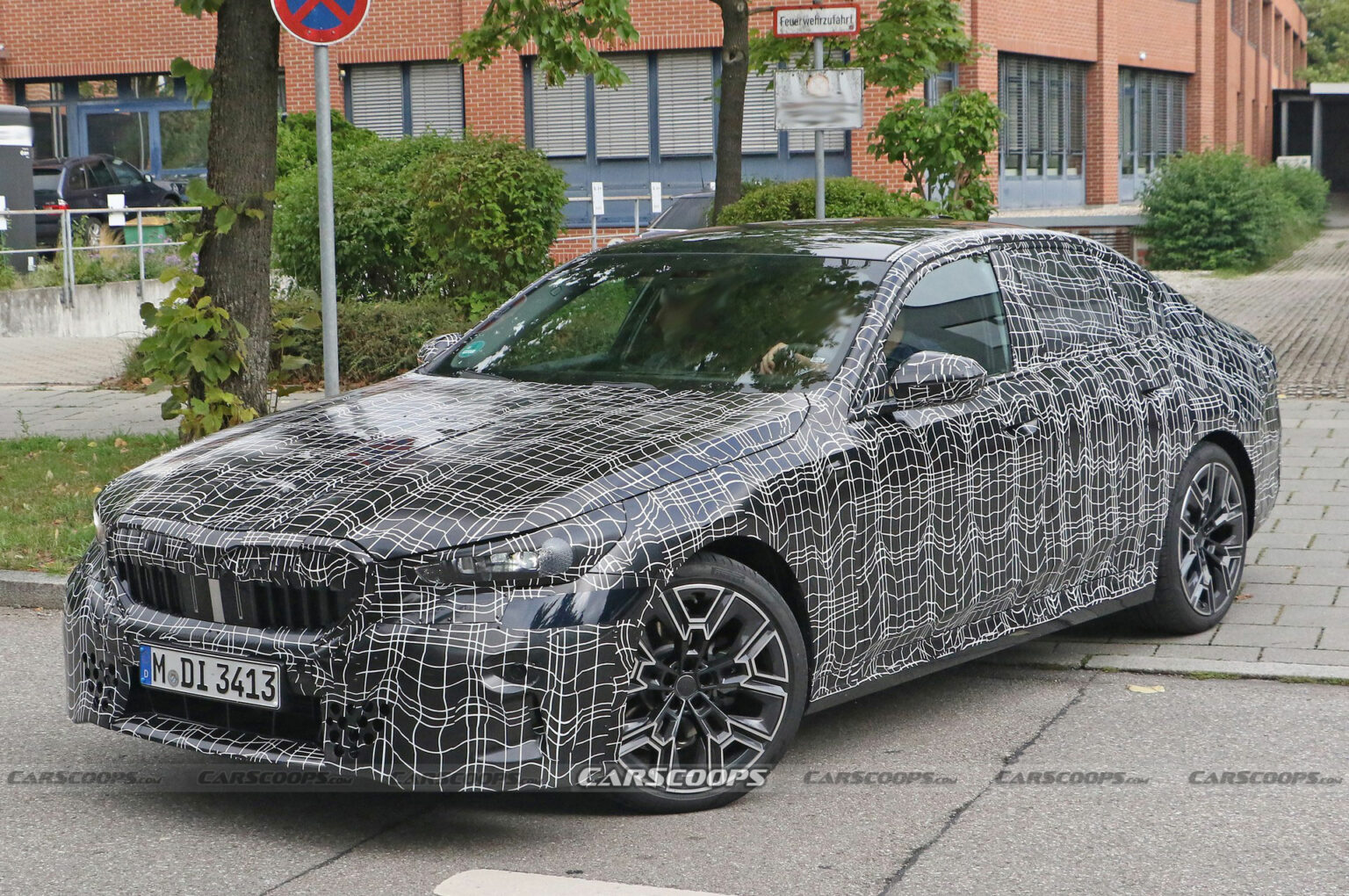 2024 BMW 5-Series Continues Its Striptease And Gives Us A Better Look ...