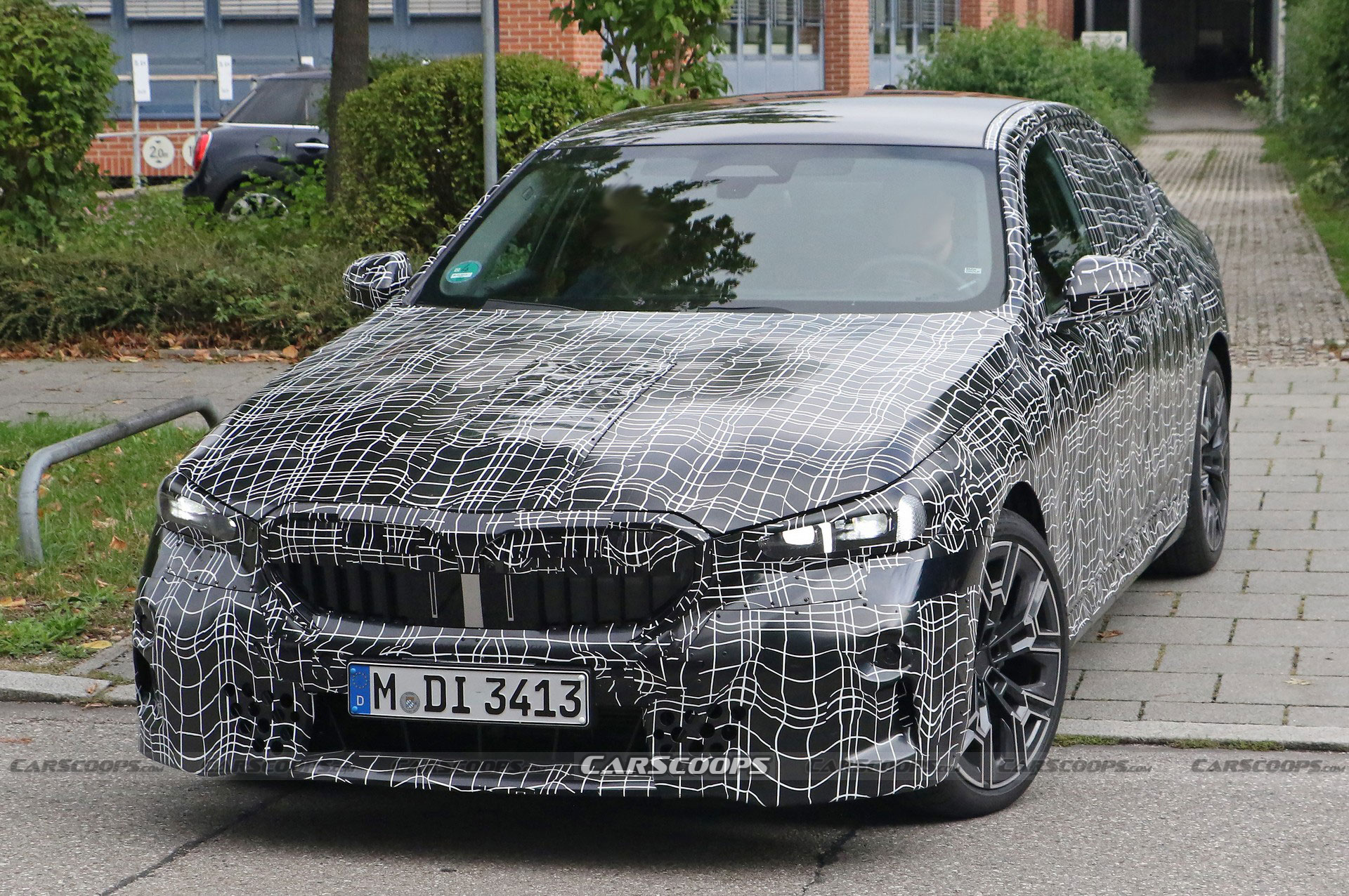 2024 BMW 5-Series Continues Its Striptease And Gives Us A Better Look At The Front End