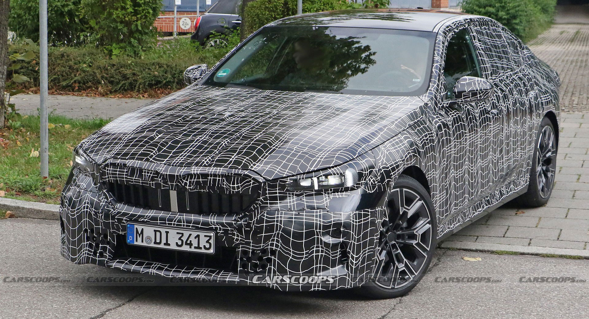 2024 BMW M5 spied again in greater detail – UPDATE - Drive