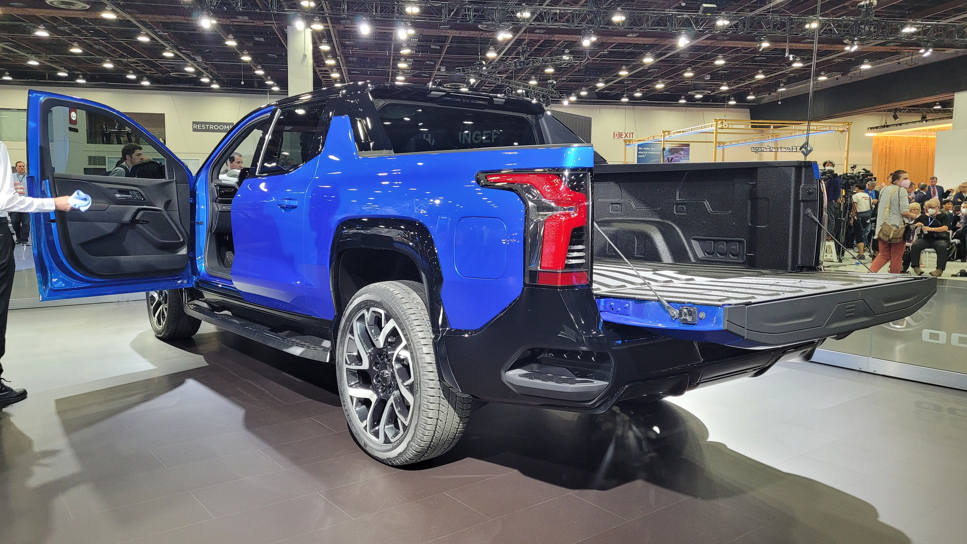 Live Photos Of The 2024 Chevrolet Silverado RST EV Straight From Motor City