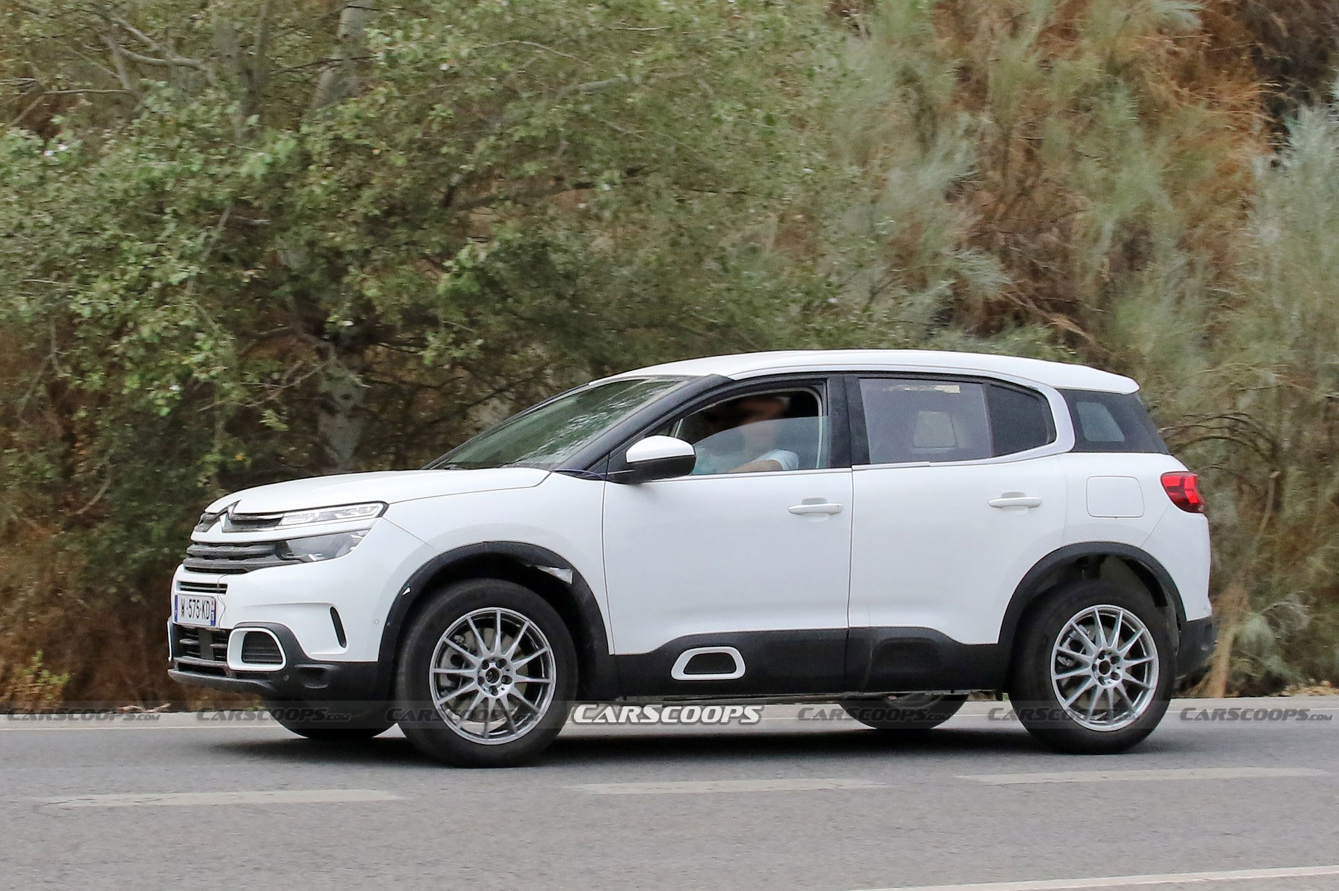 2023 Peugeot 3008 Mule Spied Cosplaying As A Citroen C5 Aircross