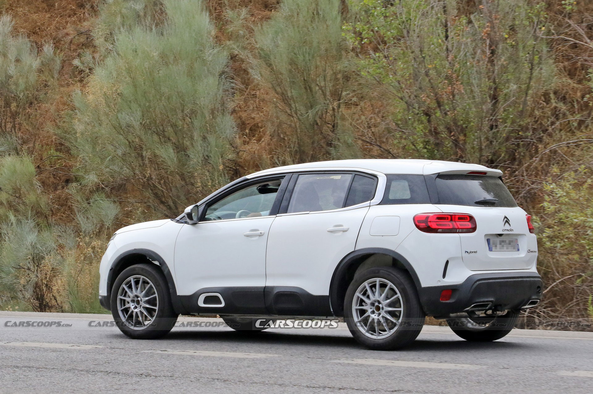 2023 Peugeot 3008 Mule Spied Cosplaying As A Citroen C5 Aircross