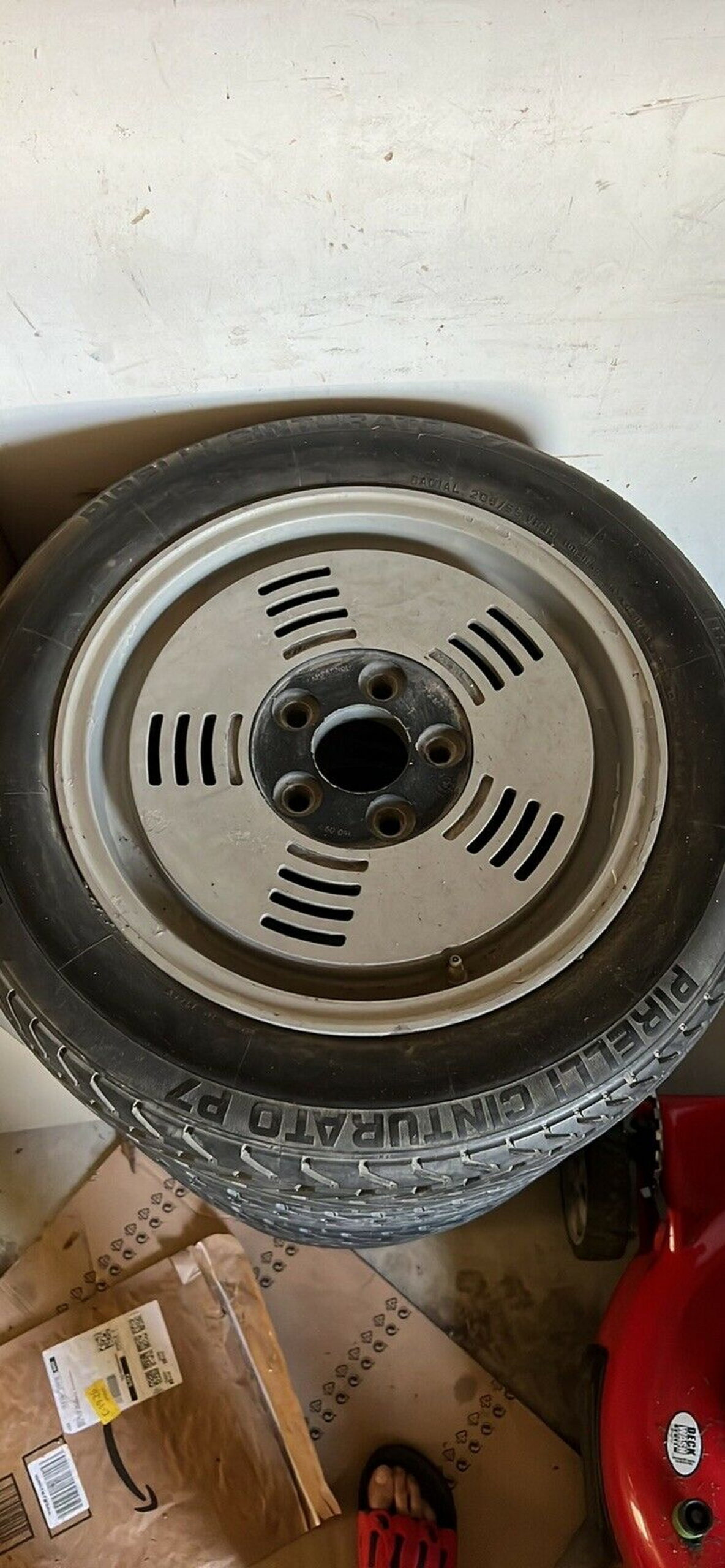 These Rare BMW M1 Wheels Will Cost You Almost As Much As A Toyota Corolla