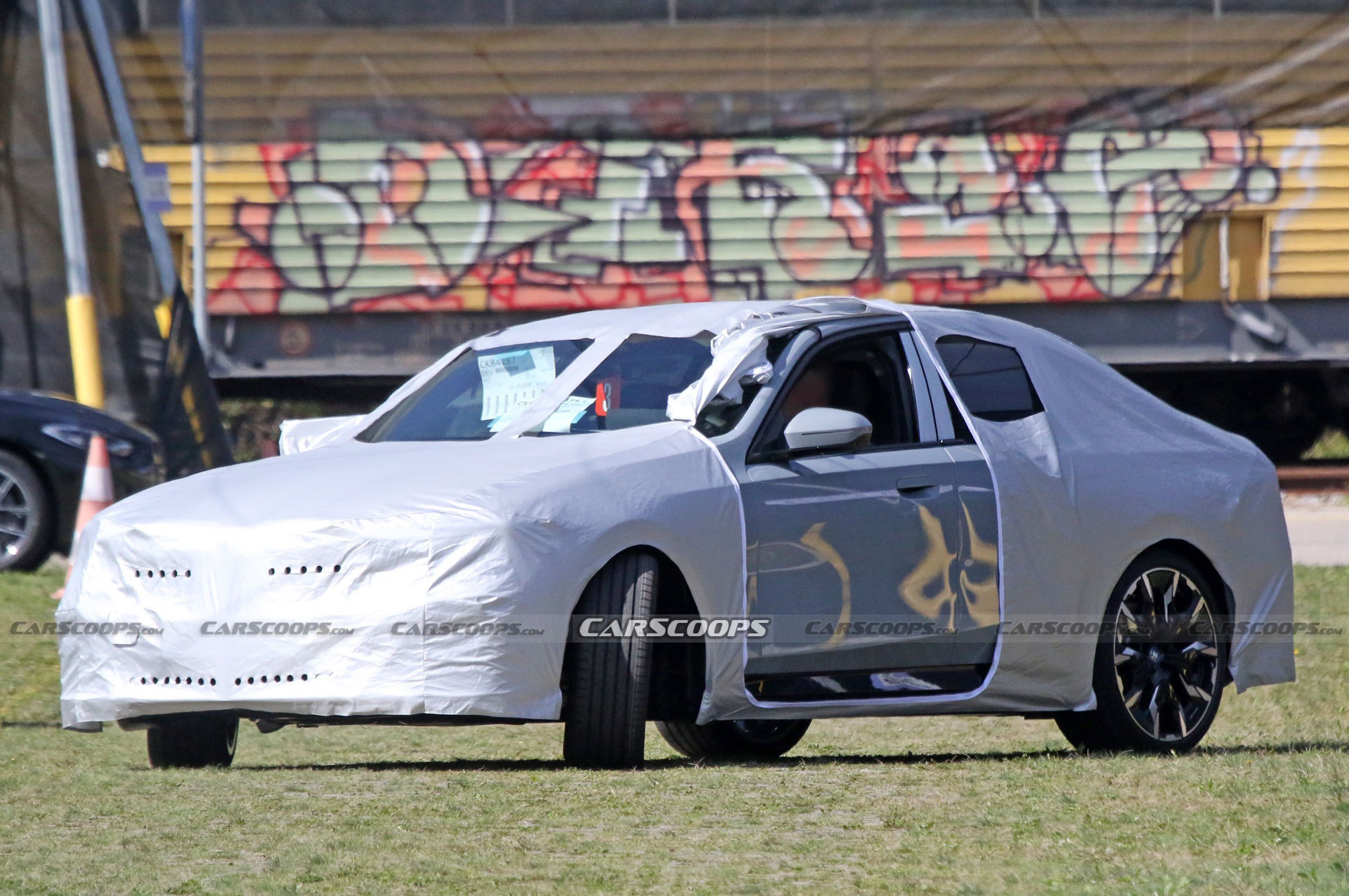 New i5 And i5 M60 Are Big Electric BMWs For People Who Don’t Want A Jump Scare When They Open The Garage Door