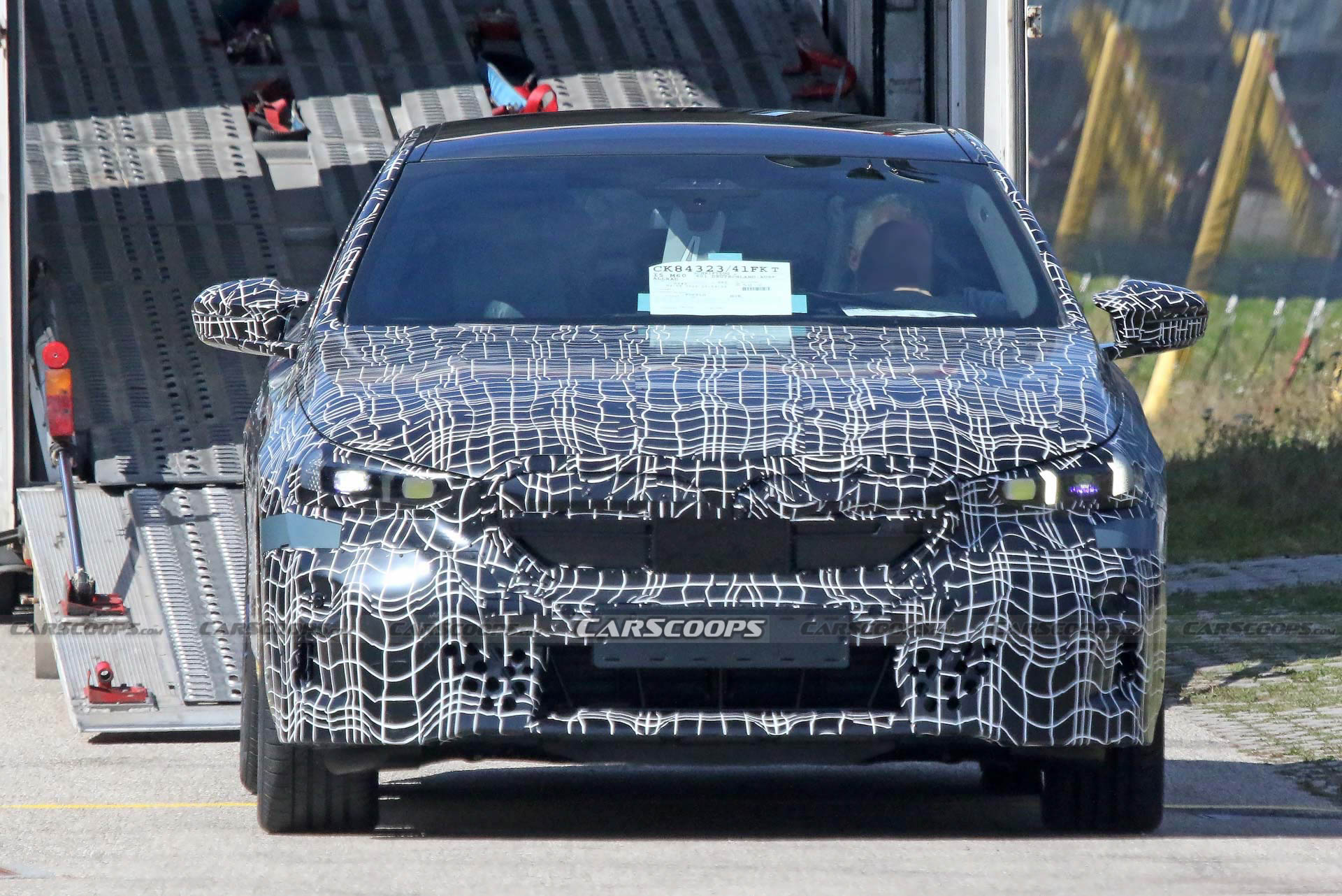 New i5 And i5 M60 Are Big Electric BMWs For People Who Don’t Want A Jump Scare When They Open The Garage Door