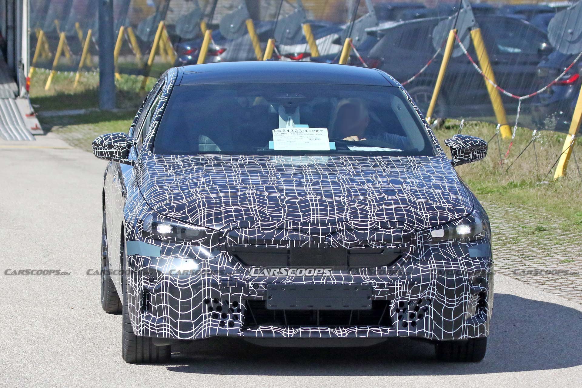 New i5 And i5 M60 Are Big Electric BMWs For People Who Don’t Want A Jump Scare When They Open The Garage Door