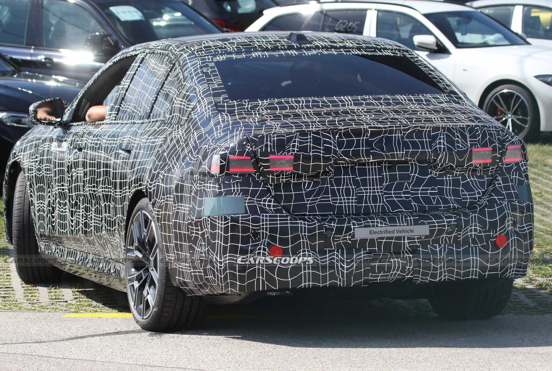 New i5 And i5 M60 Are Big Electric BMWs For People Who Don’t Want A Jump Scare When They Open The Garage Door