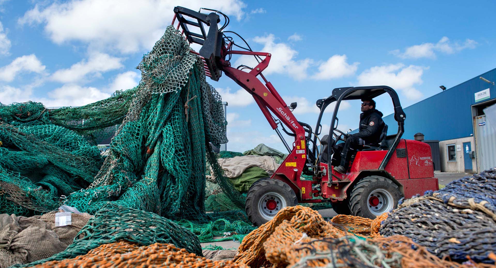 BMW trouve de nouvelles façons d’utiliser le plastique recyclé à partir d’anciens filets de pêche avec un processus exclusif