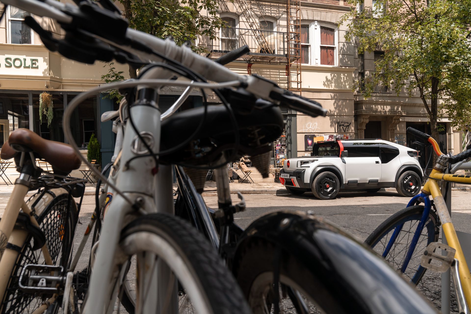 Citroen Oli Concept Is A Quirky Electric Pickup Made From Recycled Materials