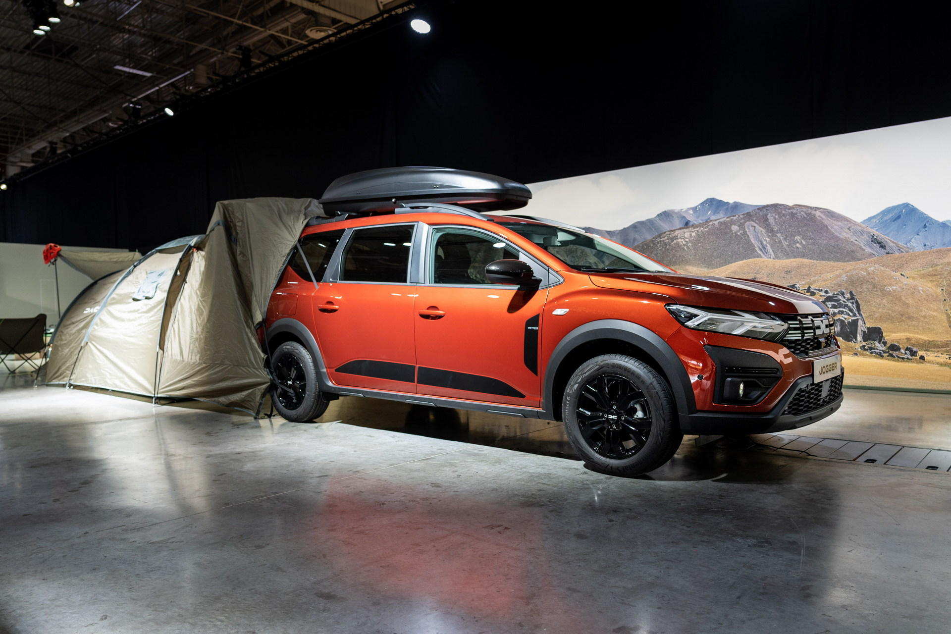 Dacia Jogger Gains Camper Kit And Retractable Tent As Factory Accessories