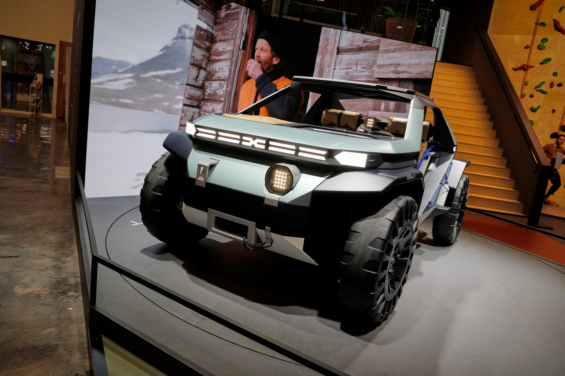 Dacia Manifesto Concept Is A Futuristic EV Off-Roader For Outdoors Enthusiasts
