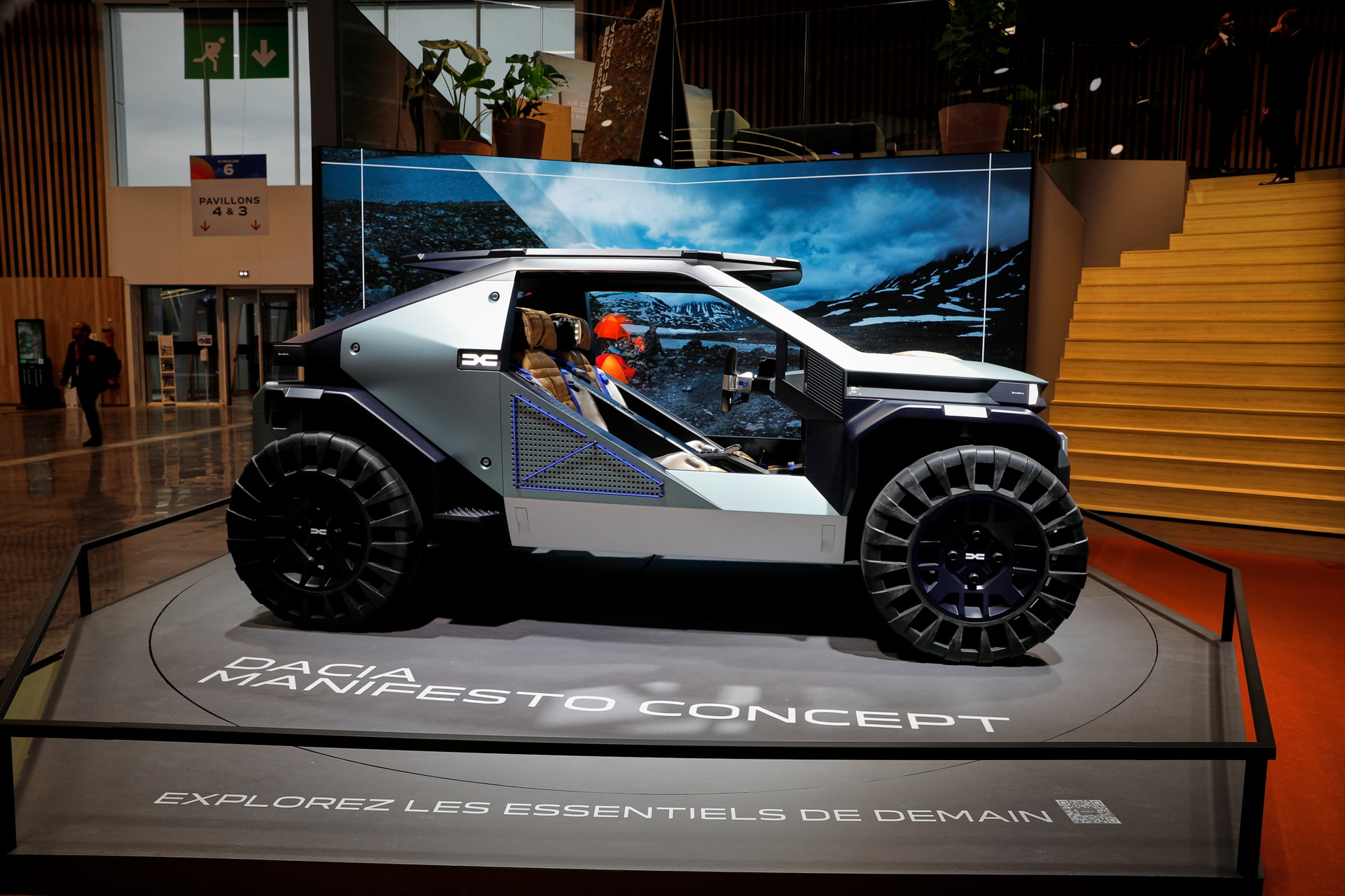 Dacia Manifesto Concept Is A Futuristic EV Off-Roader For Outdoors Enthusiasts
