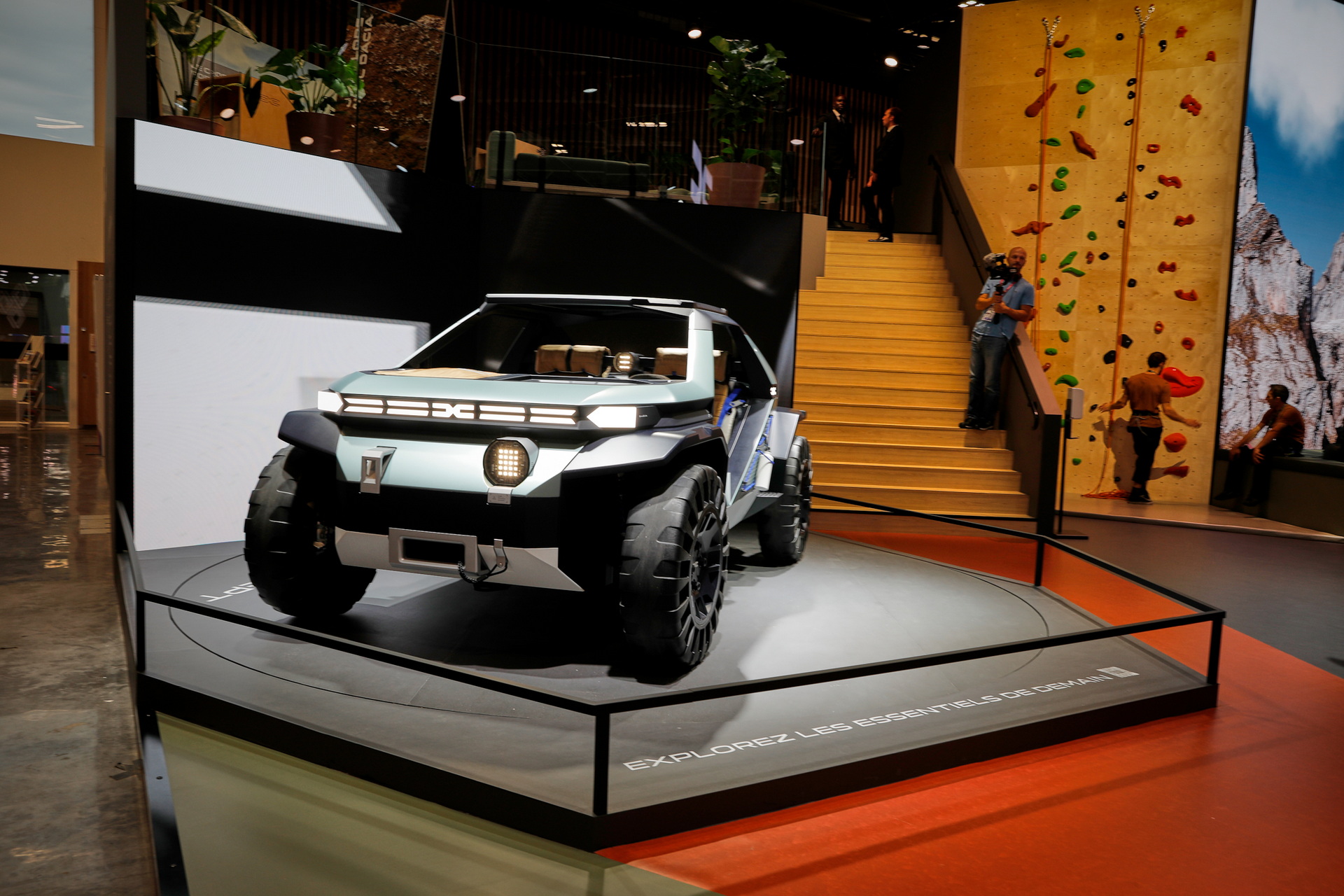 Dacia Manifesto Concept Is A Futuristic EV Off-Roader For Outdoors Enthusiasts