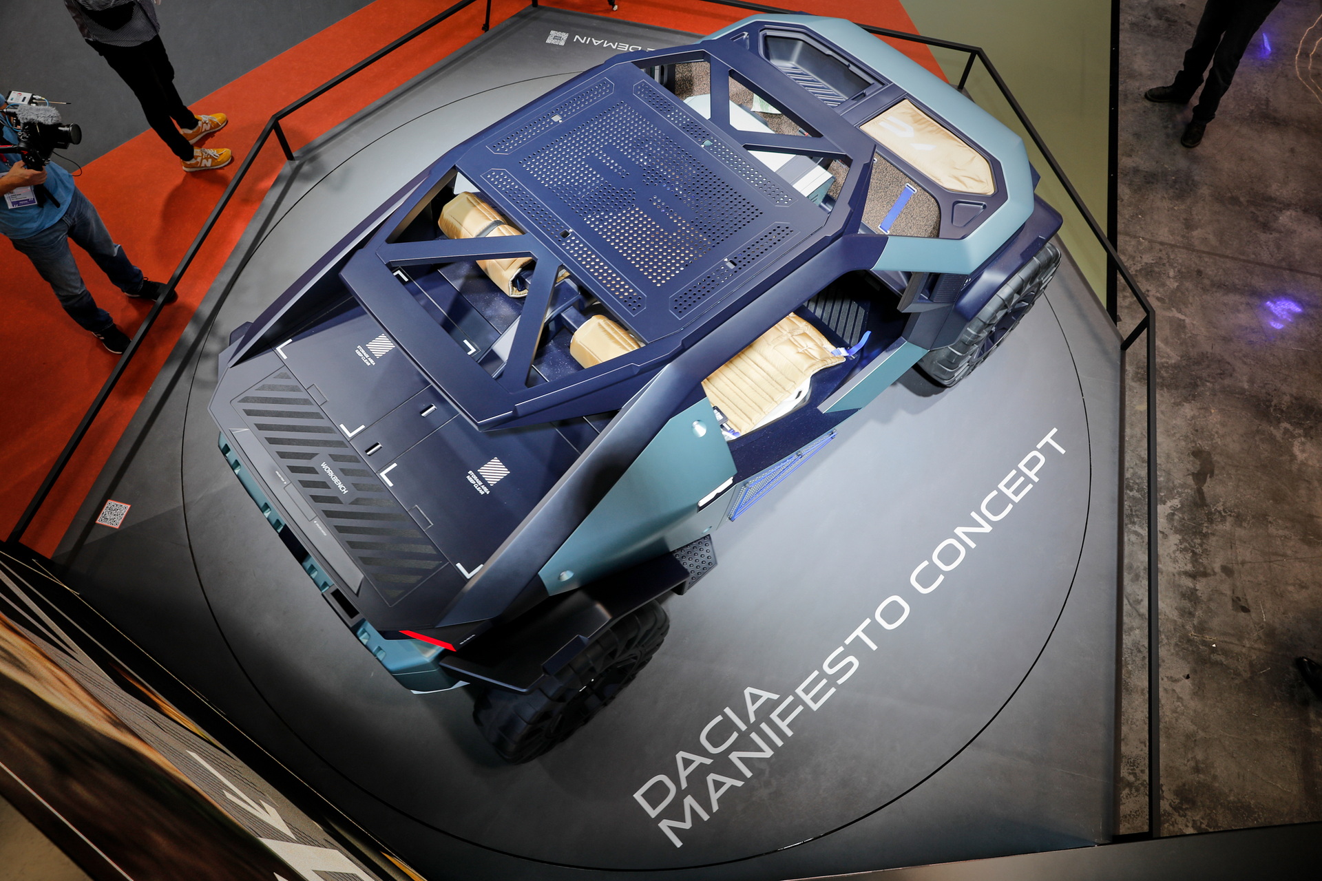 Dacia Manifesto Concept Is A Futuristic EV Off-Roader For Outdoors Enthusiasts