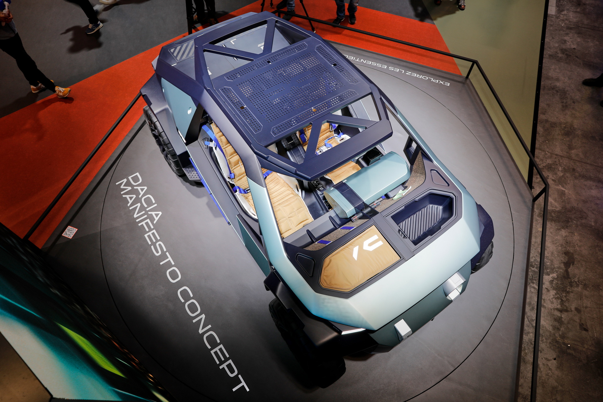 Dacia Manifesto Concept Is A Futuristic EV Off-Roader For Outdoors Enthusiasts