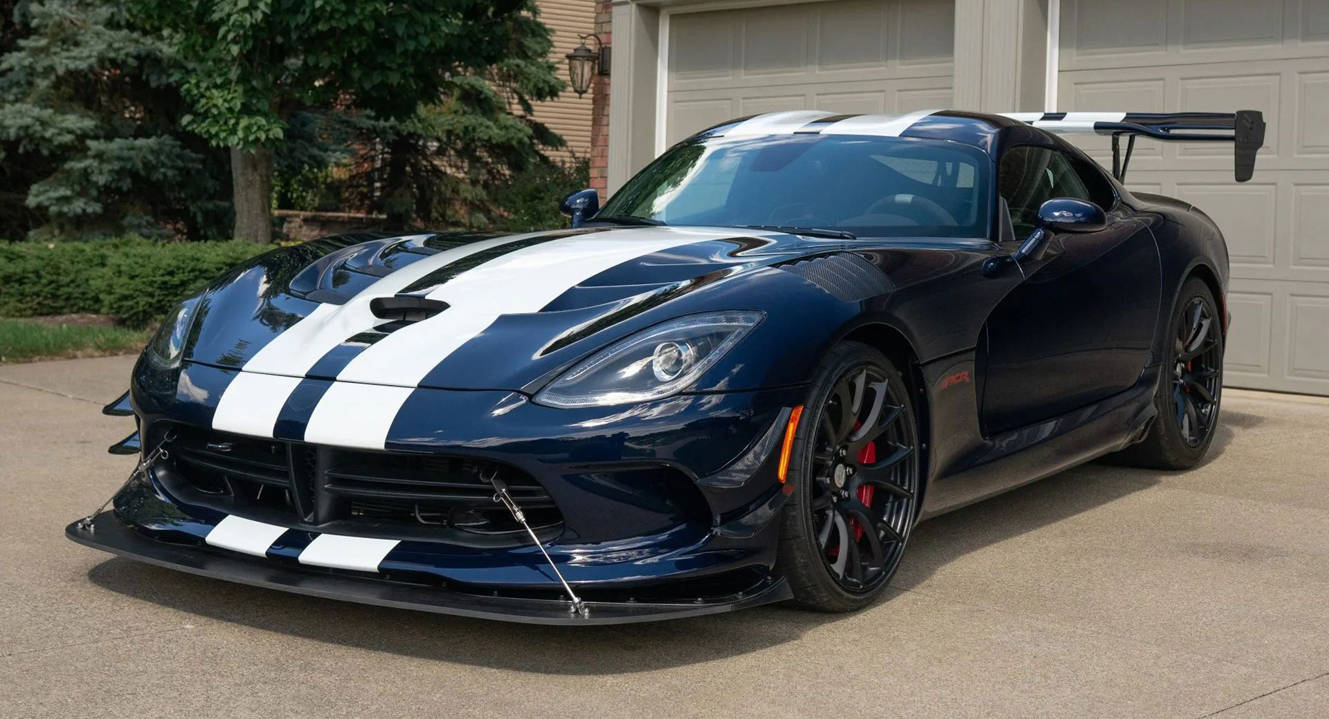 On ne se lasse pas de cette Dodge Viper ACR Extreme 2016