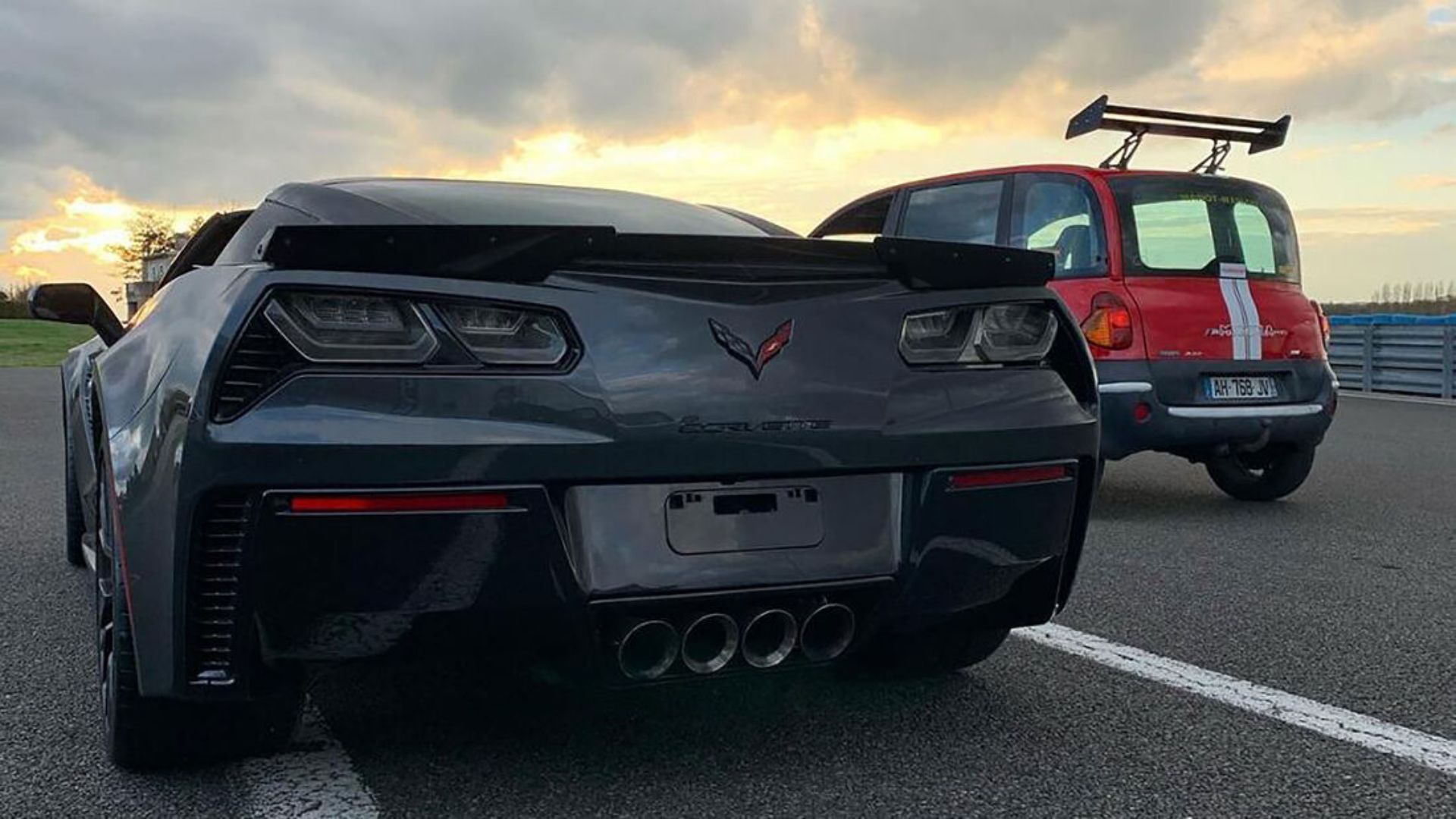 Crazy Fiat Multipla With Wide Bodykit And 1,000-HP V8 Is Coming To 2022 Paris Motor Show