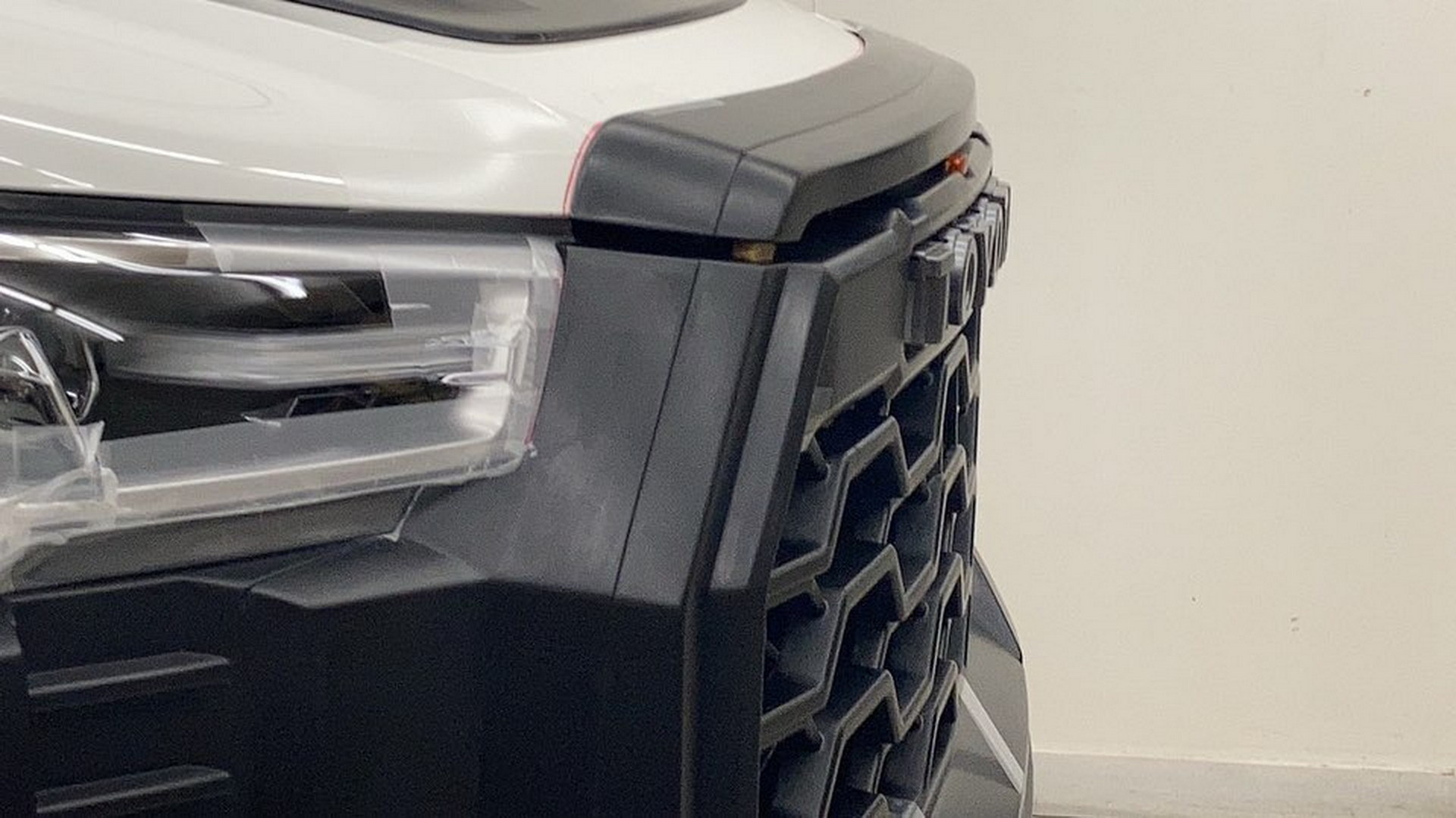 Toyota Hilux Gets A Tundra Face Transplant By Japanese Tuner GMG Double Eight