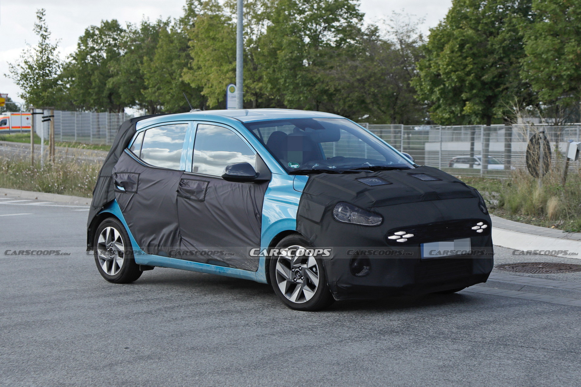 Hyundai i10 Facelift Spied, Proving There Is Still Time For ICE-Powered City Cars