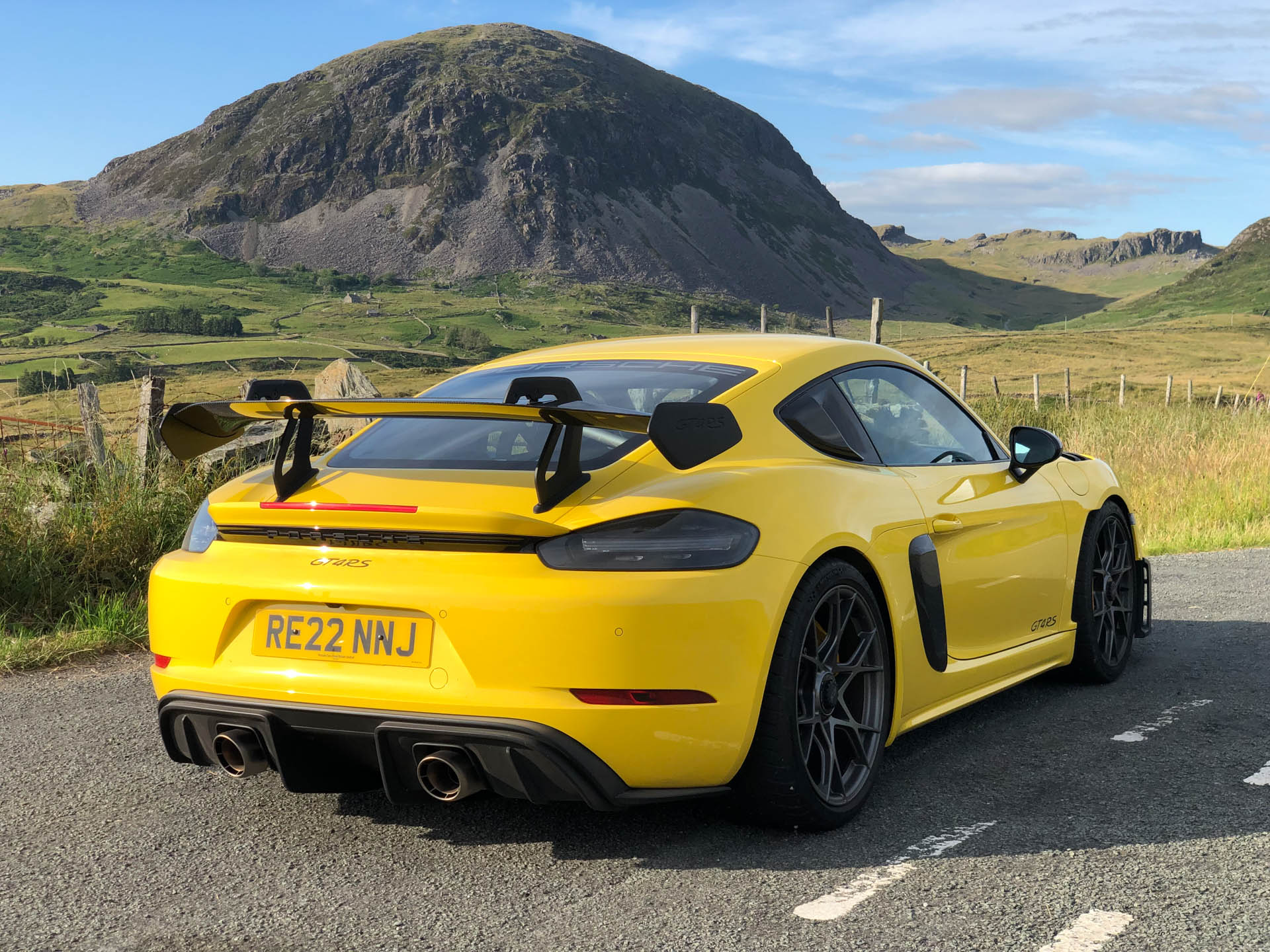 Driven: The Porsche 718 Cayman GT4 RS. This Or A 911 GT3?