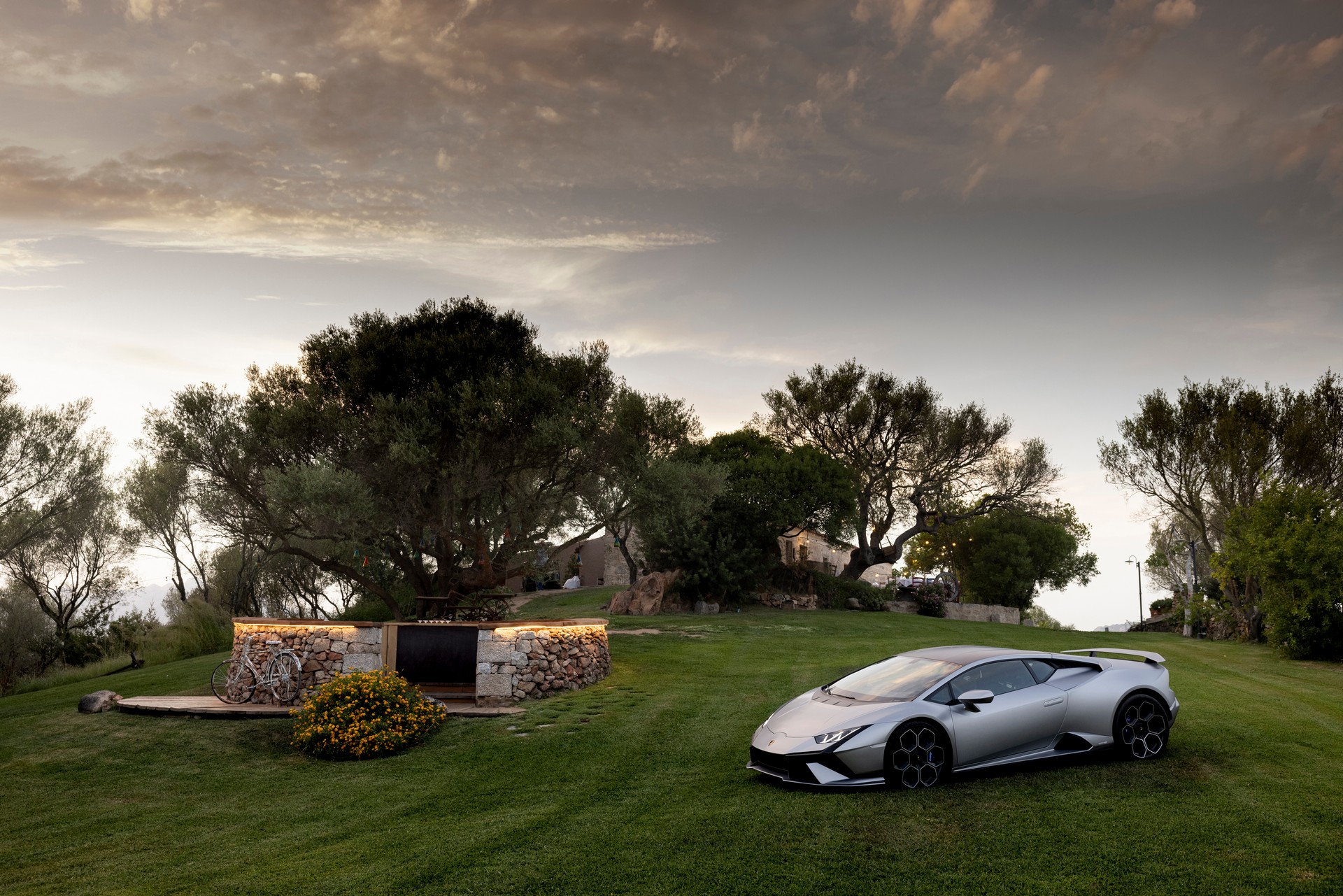 Here’s A Fresh Batch Of Photos And Video Of The Lamborghini Huracan Tecnica And STO