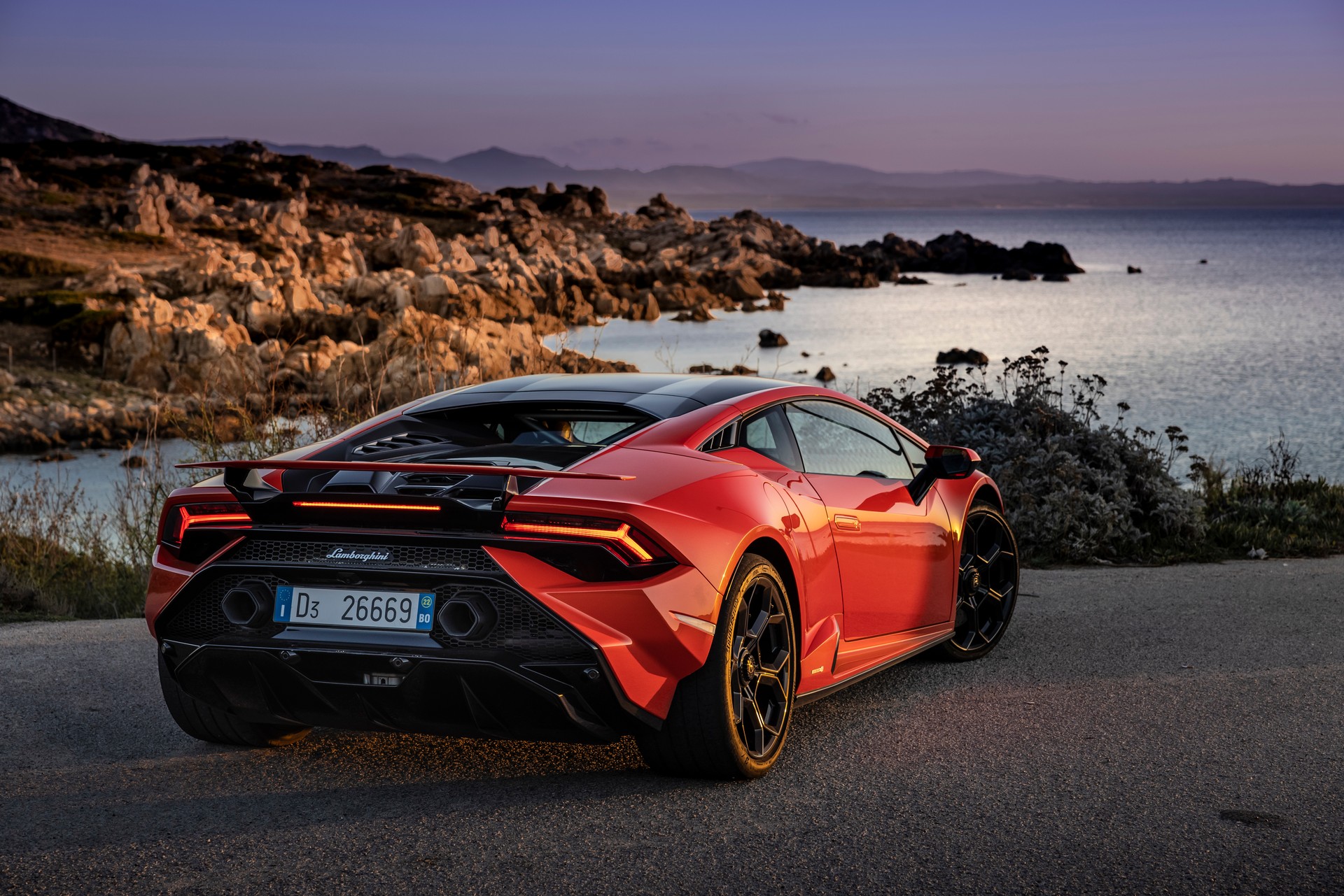 Here’s A Fresh Batch Of Photos And Video Of The Lamborghini Huracan Tecnica And STO