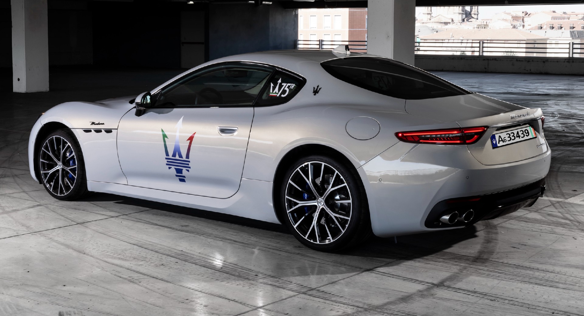 Maserati Granturismo Reveals Exterior Design Confirms Mc S V Engine Carscoops Graphicuv