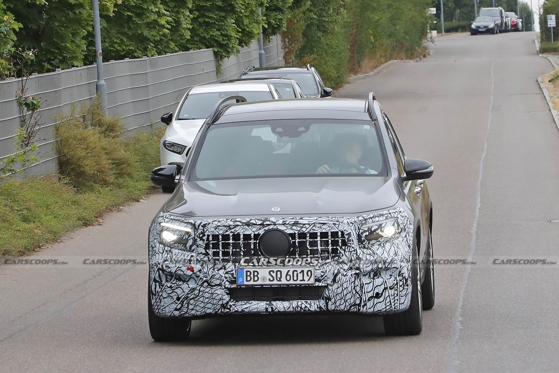 2023 Mercedes-AMG GLB 35 Facelift Is A Small SUV In A Big Hurry